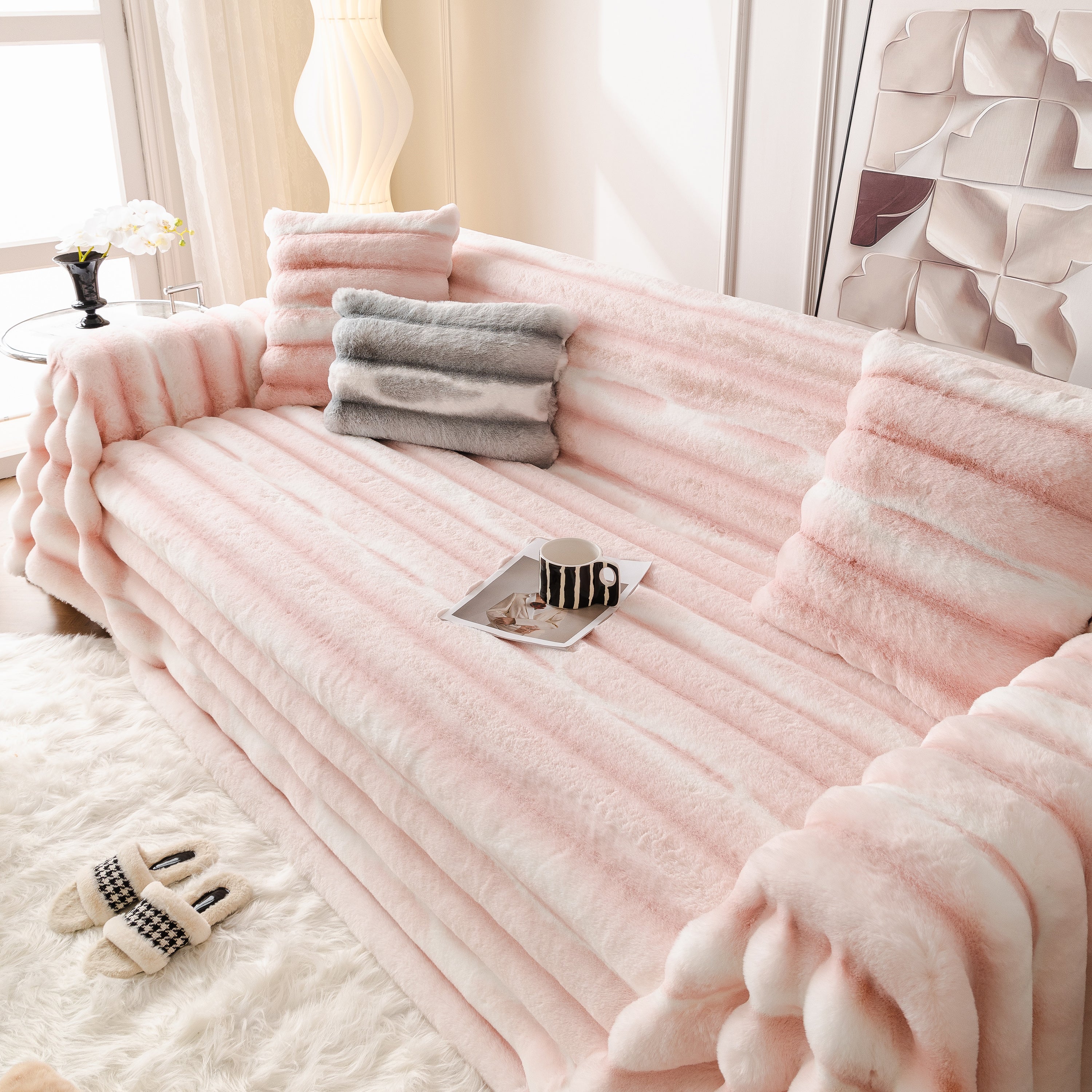 Ultra Soft Faux Fur Couch Cover – Large, Fluffy, and Elegant Sofa Throw Blanket
