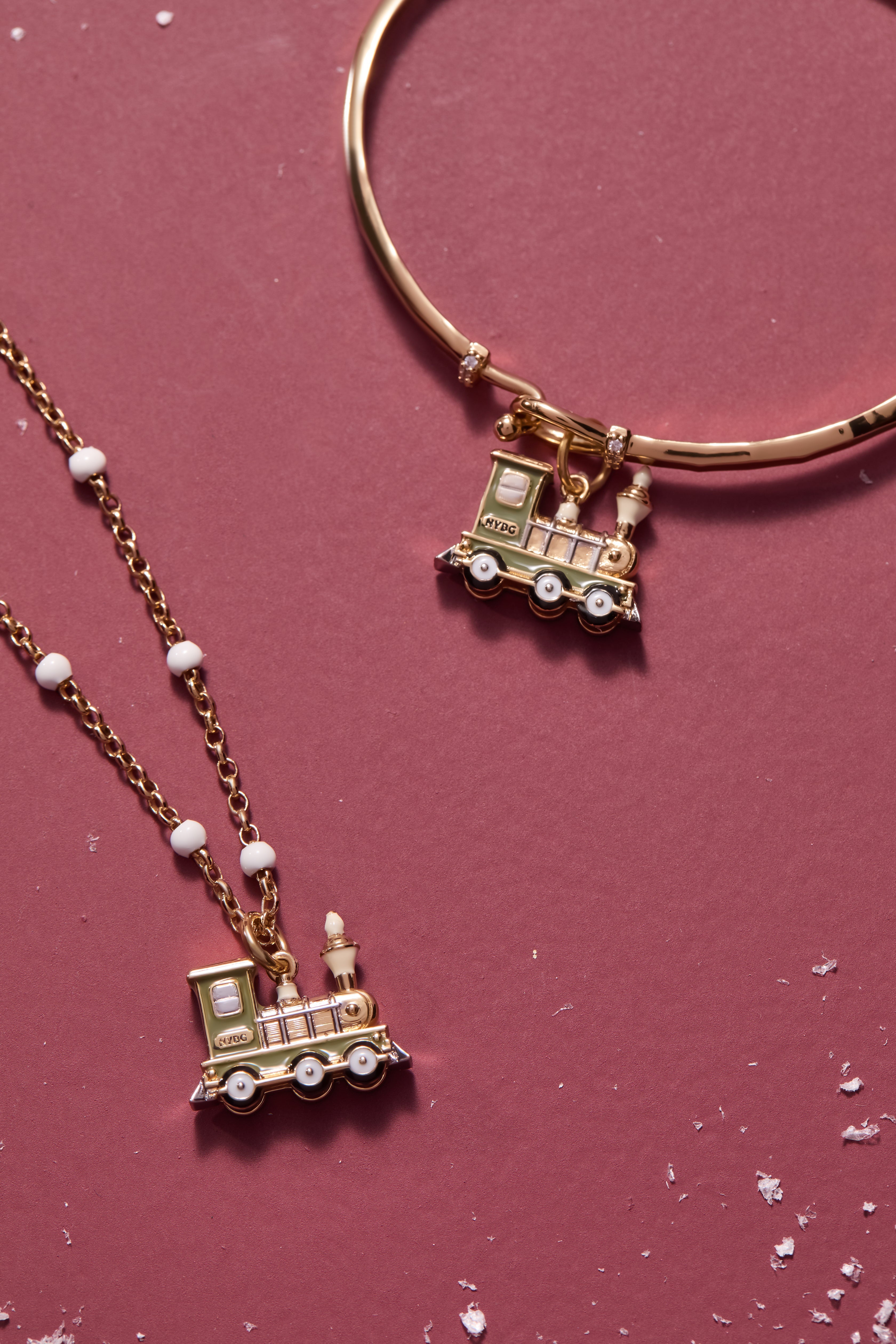 New York Botanical Garden® Holiday Train Pearl Chain Necklace