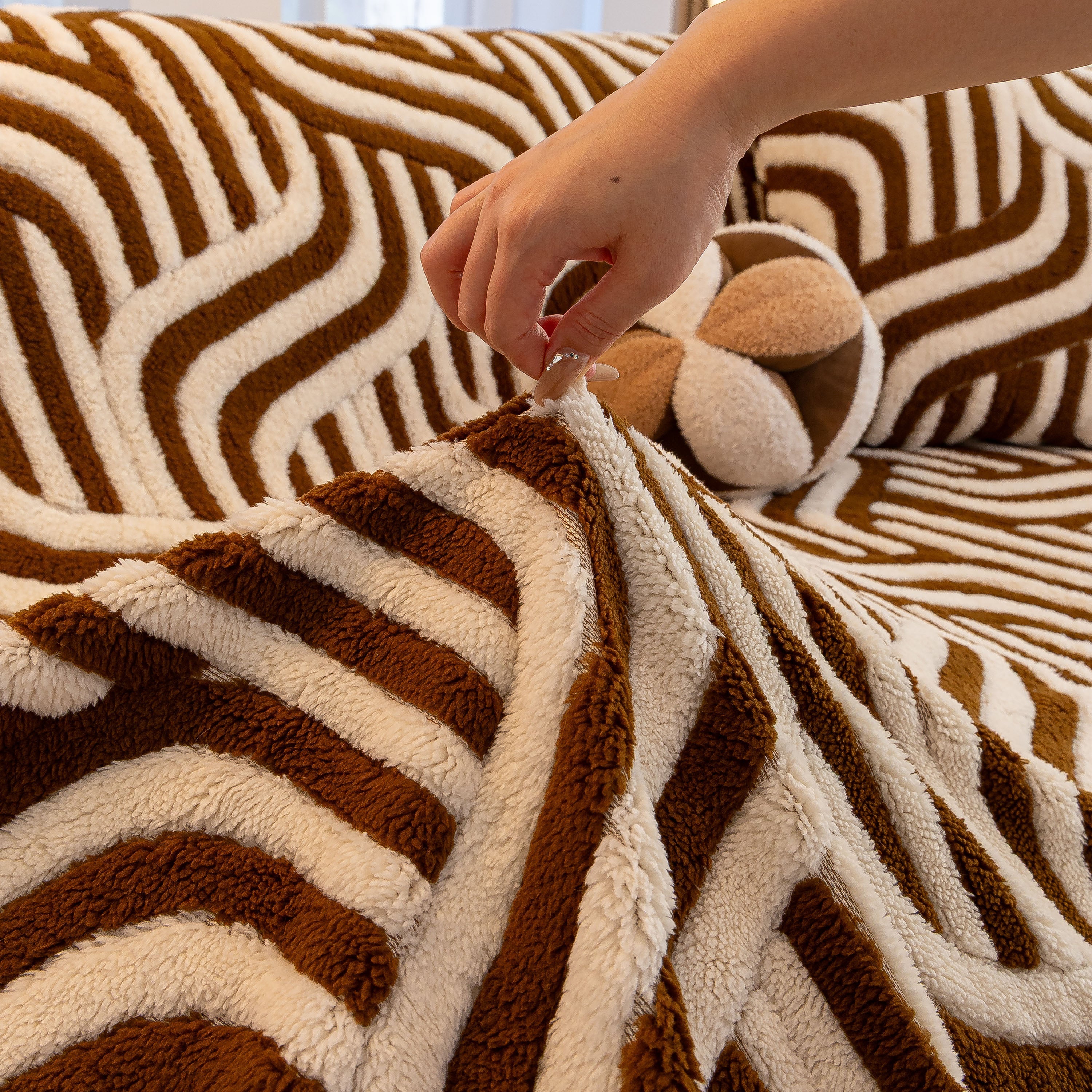 Plush Sherpa Sofa Throw Cover for Sectional, Jacquard Wave Throw Furniture Protector