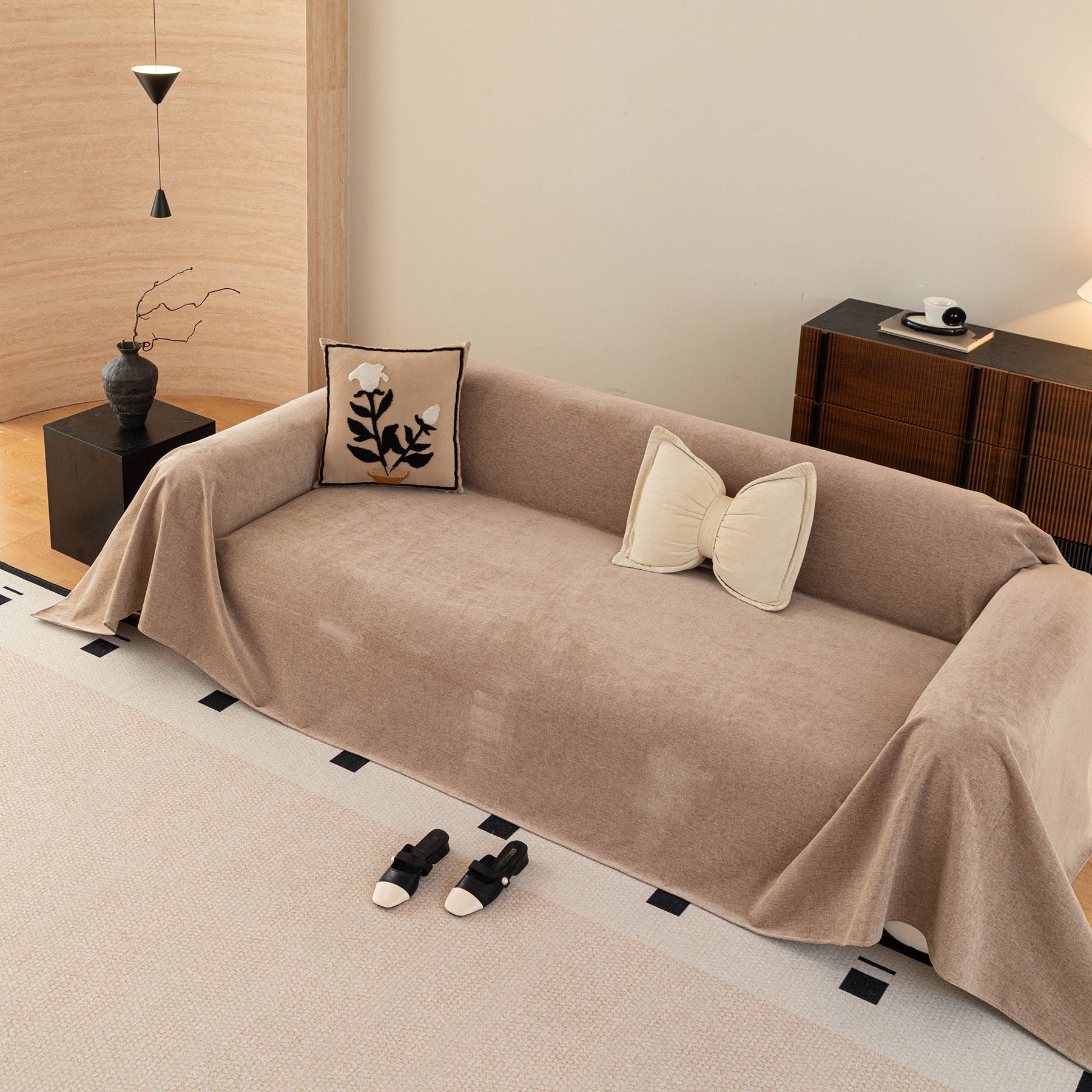 Luxury Pet Friendly Couch Cover, Non-Slip Furniture Protector Blanket for Pets, Kids