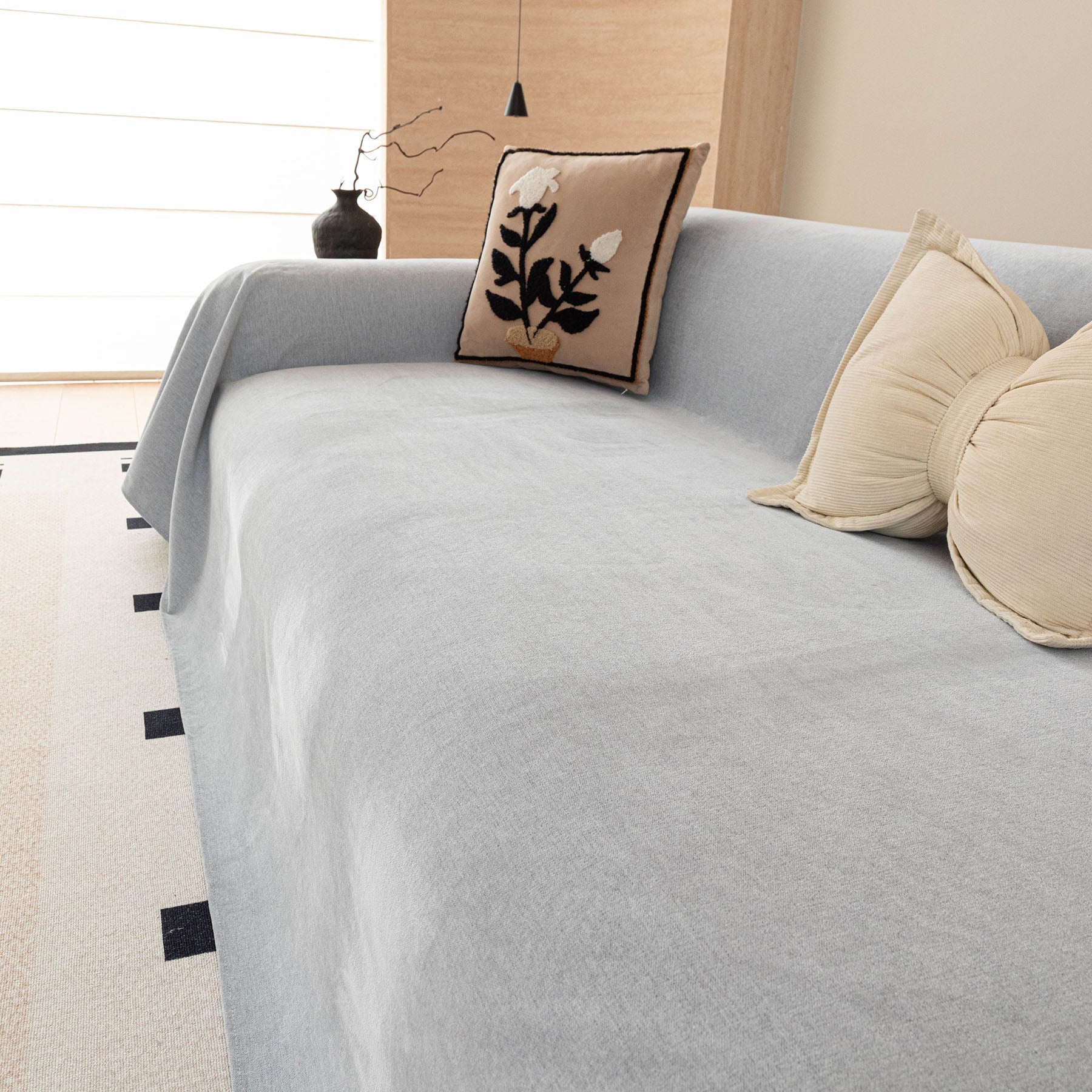 Luxury Pet Friendly Couch Cover, Non-Slip Furniture Protector Blanket for Pets, Kids