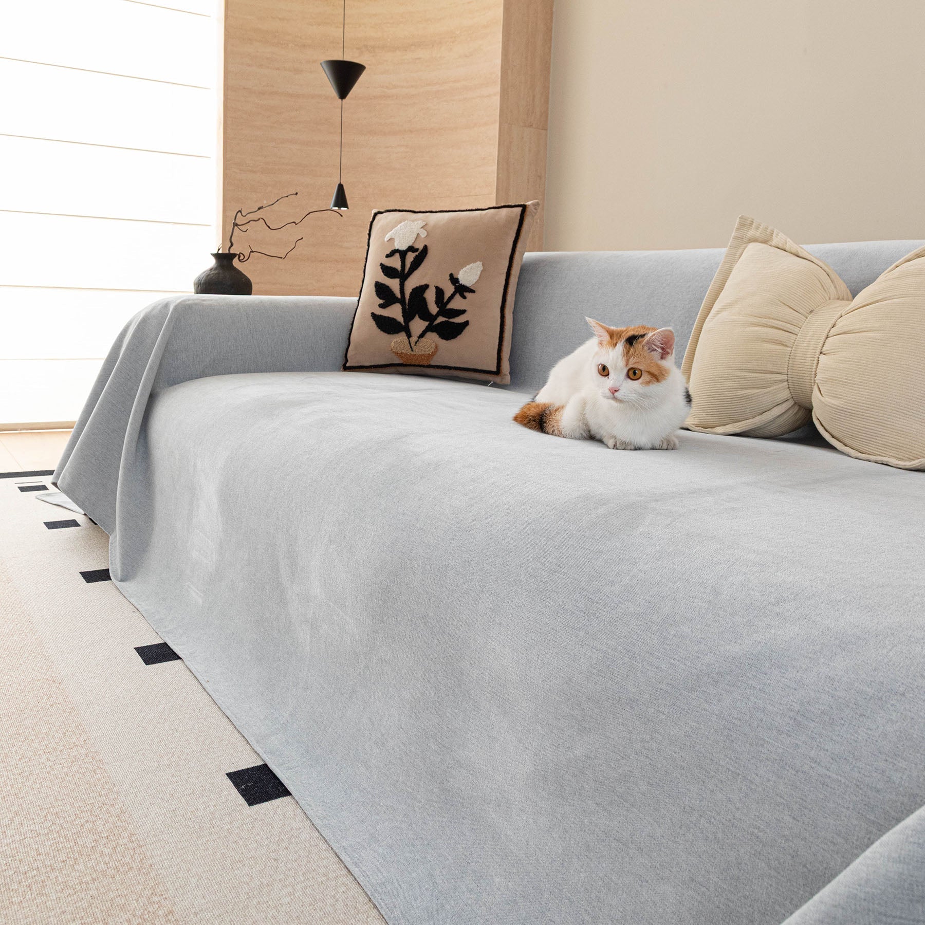Luxury Pet Friendly Couch Cover, Non-Slip Furniture Protector Blanket for Pets, Kids
