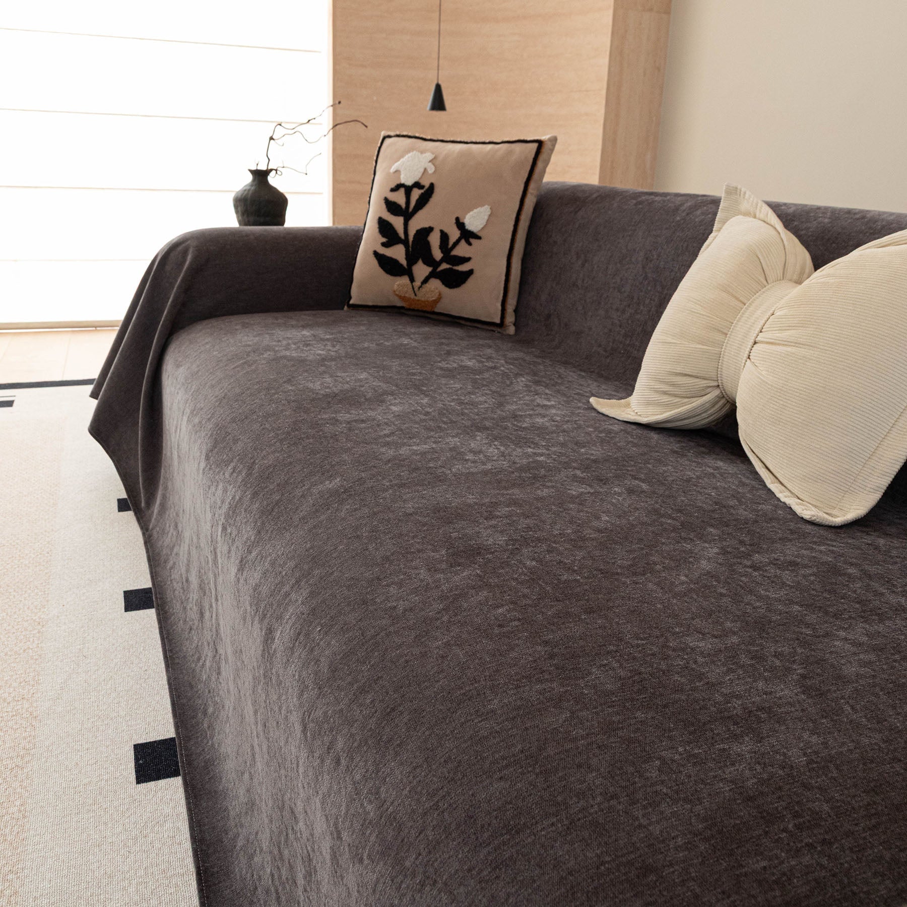 Luxury Pet Friendly Couch Cover, Non-Slip Furniture Protector Blanket for Pets, Kids