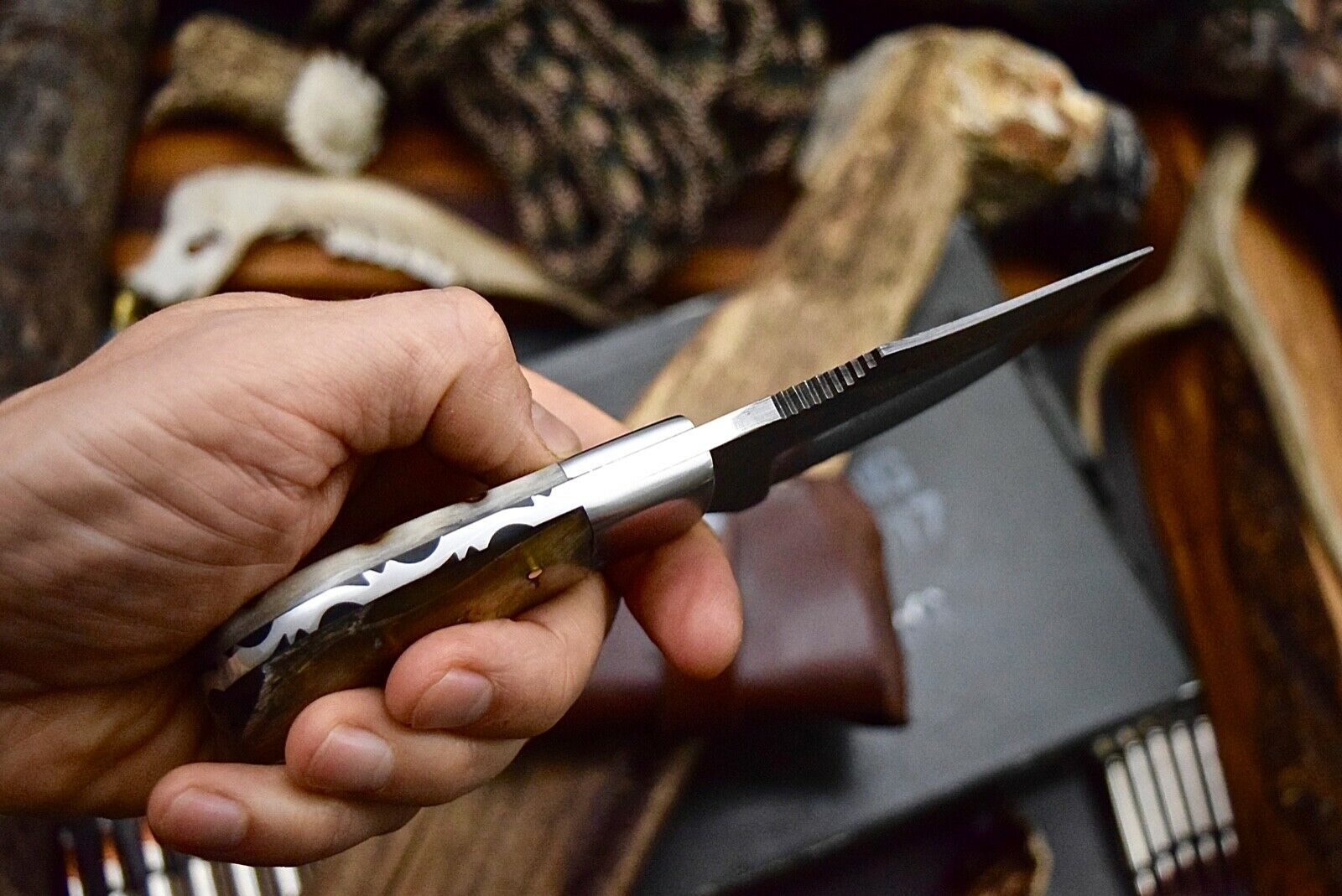 Custom Skinning Hunter’s Knife | Raindrops Damascus Steel Blade with Sheep Horn Handle | 7.2 Inches | Leather Sheath | KBS Knives