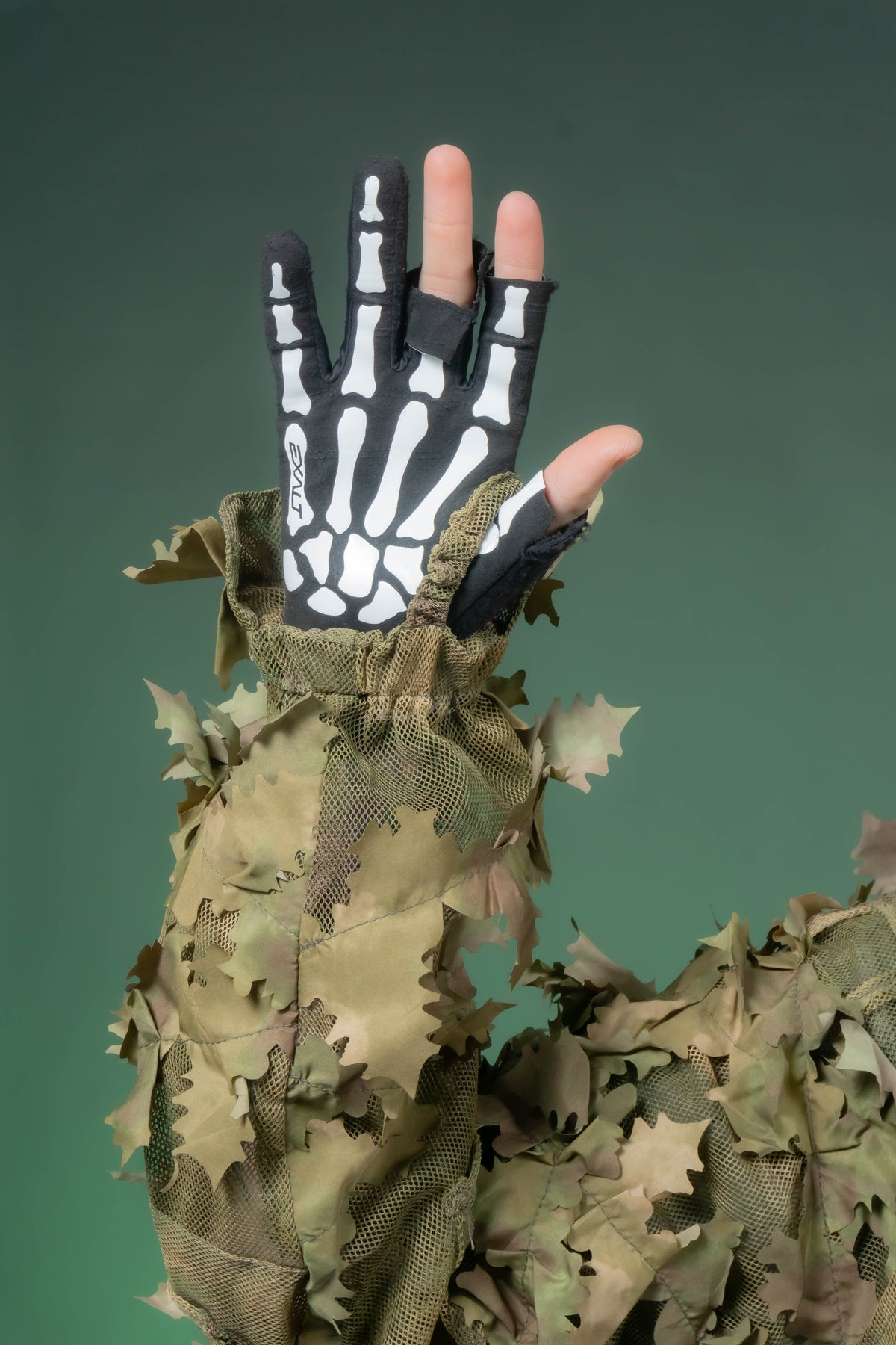 Alder Leaf Suit
