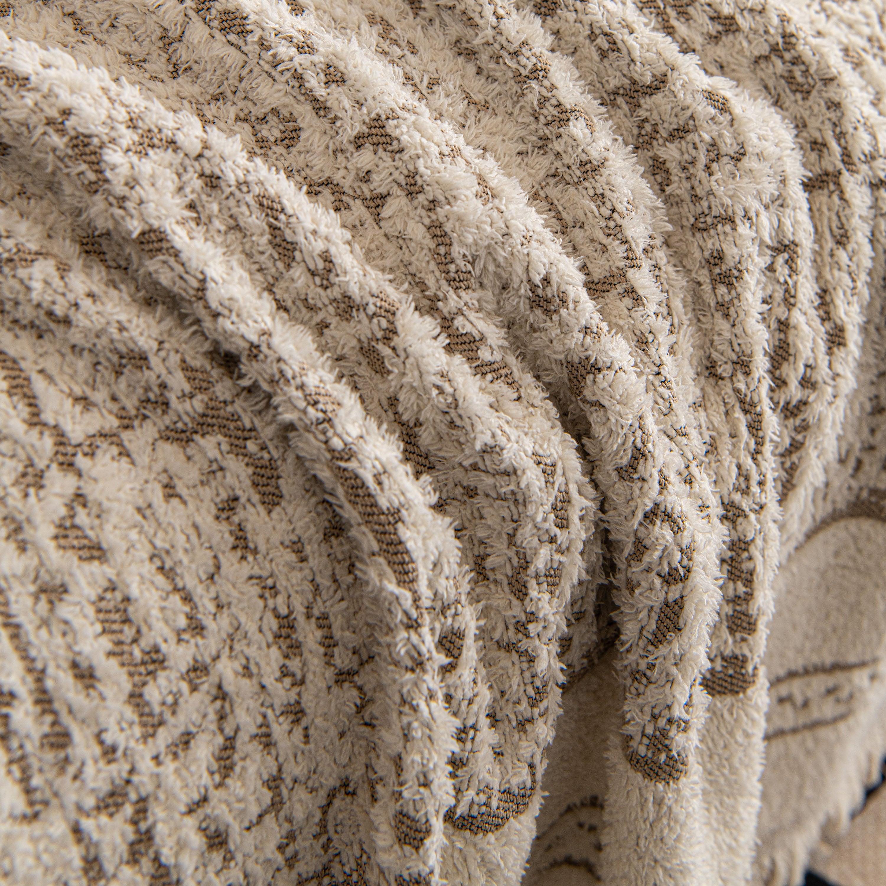 Textured Woven Furniture Protector for Couch, Rustic Farmhouse Sofa Throw Blanket