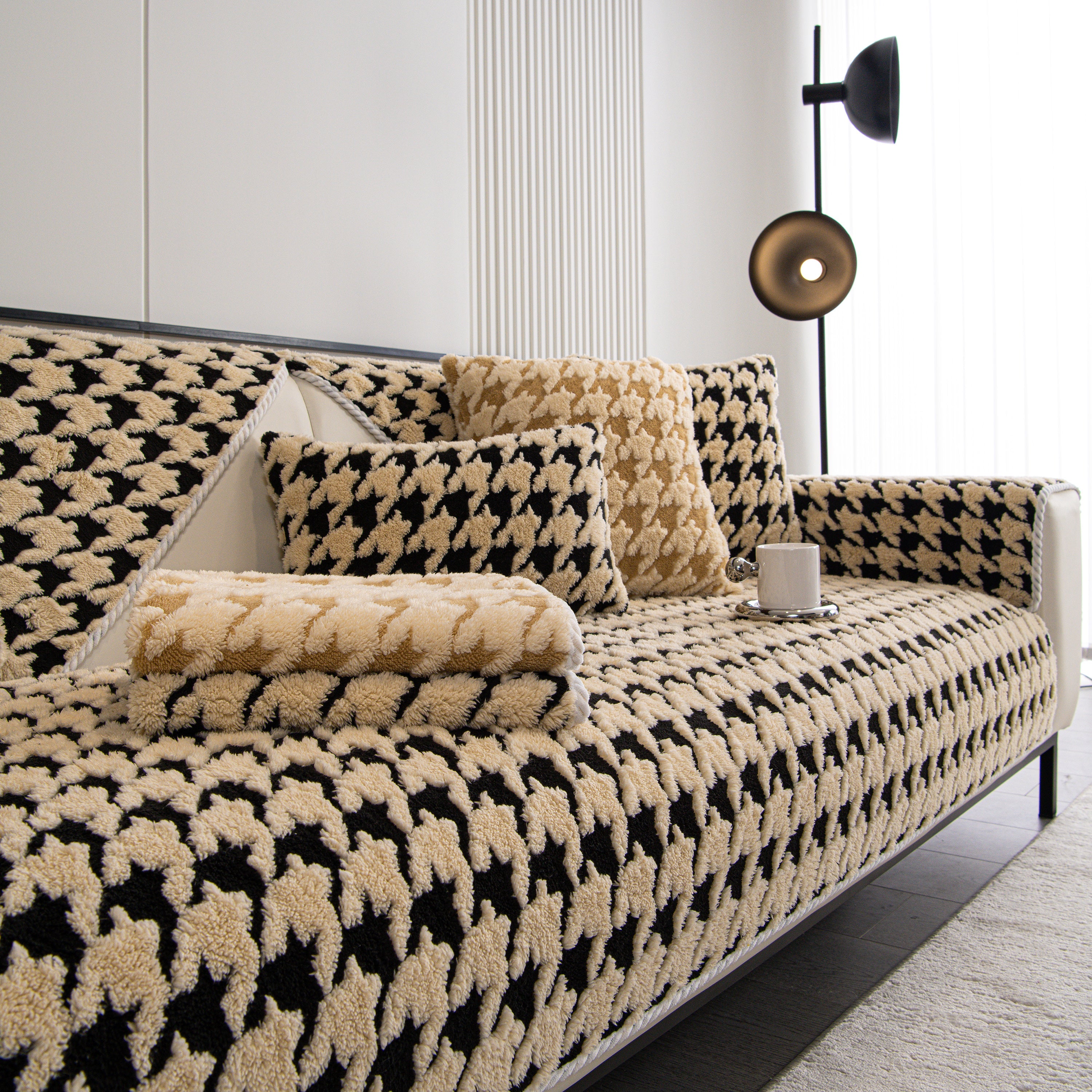 Winter Thickened Sherpa Fleece Houndstooth Sofa Cushion, Non-slip Sofa Cover with Plush