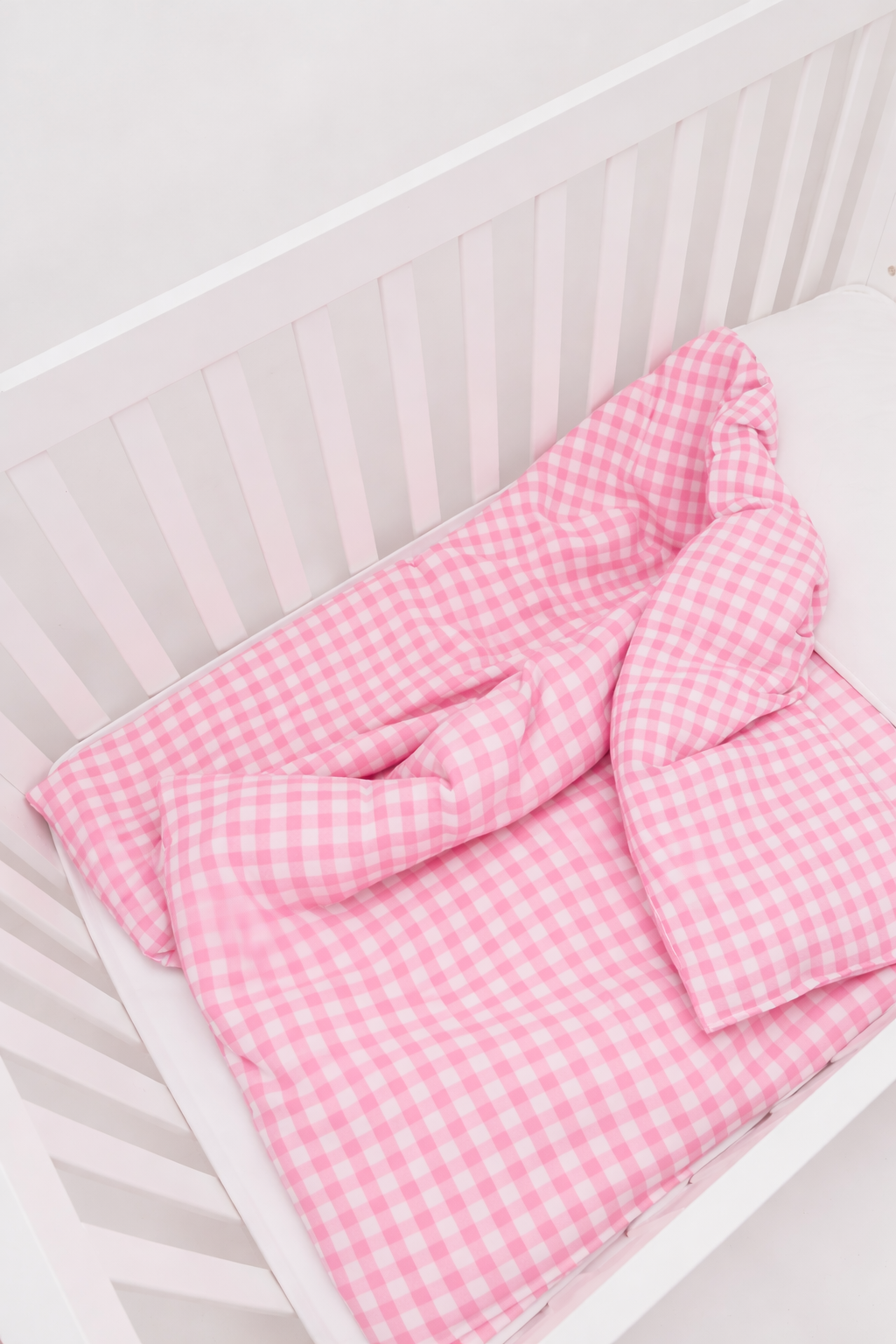 Rosey Gingham Crib Quilted Blanket