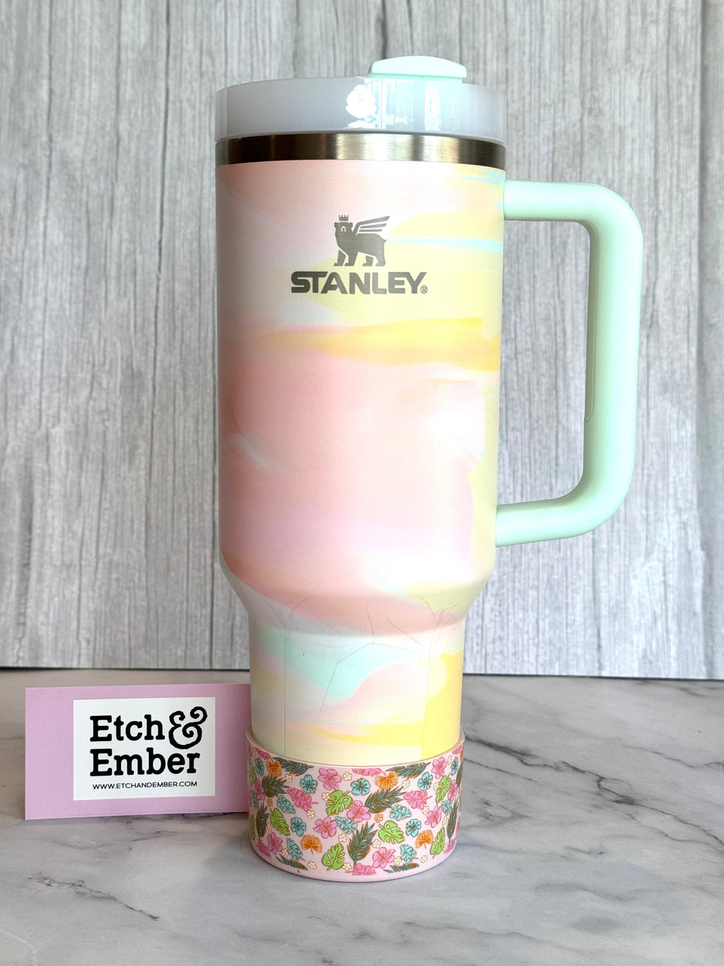 TROPICAL RETREAT  Boot