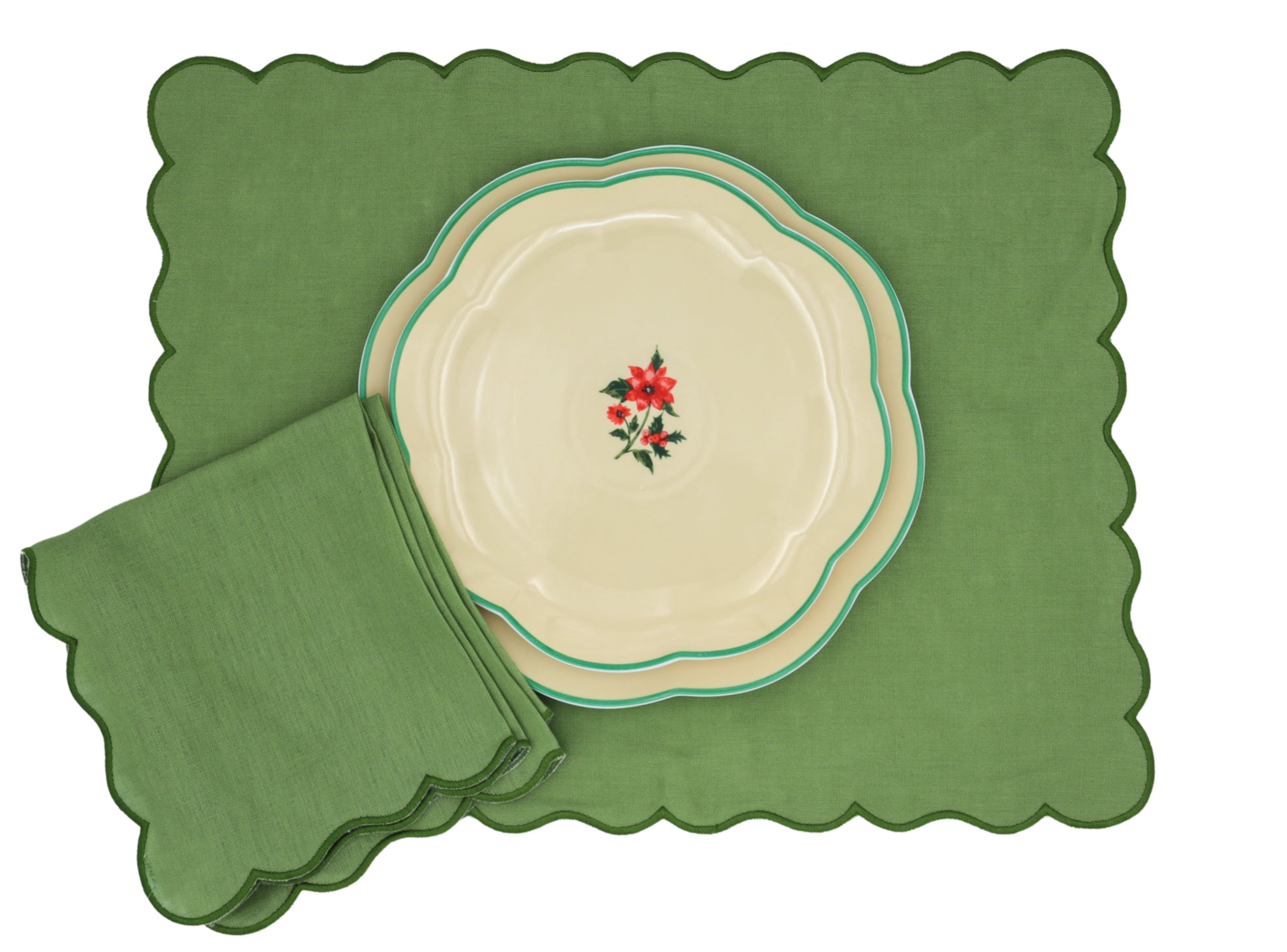 Fabled Flora Scalloped Dinner Plate - Set of 4 (+1 Bonus Plate)
