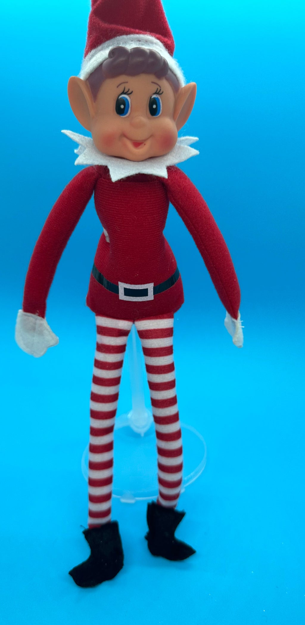 Elf Doll Stand