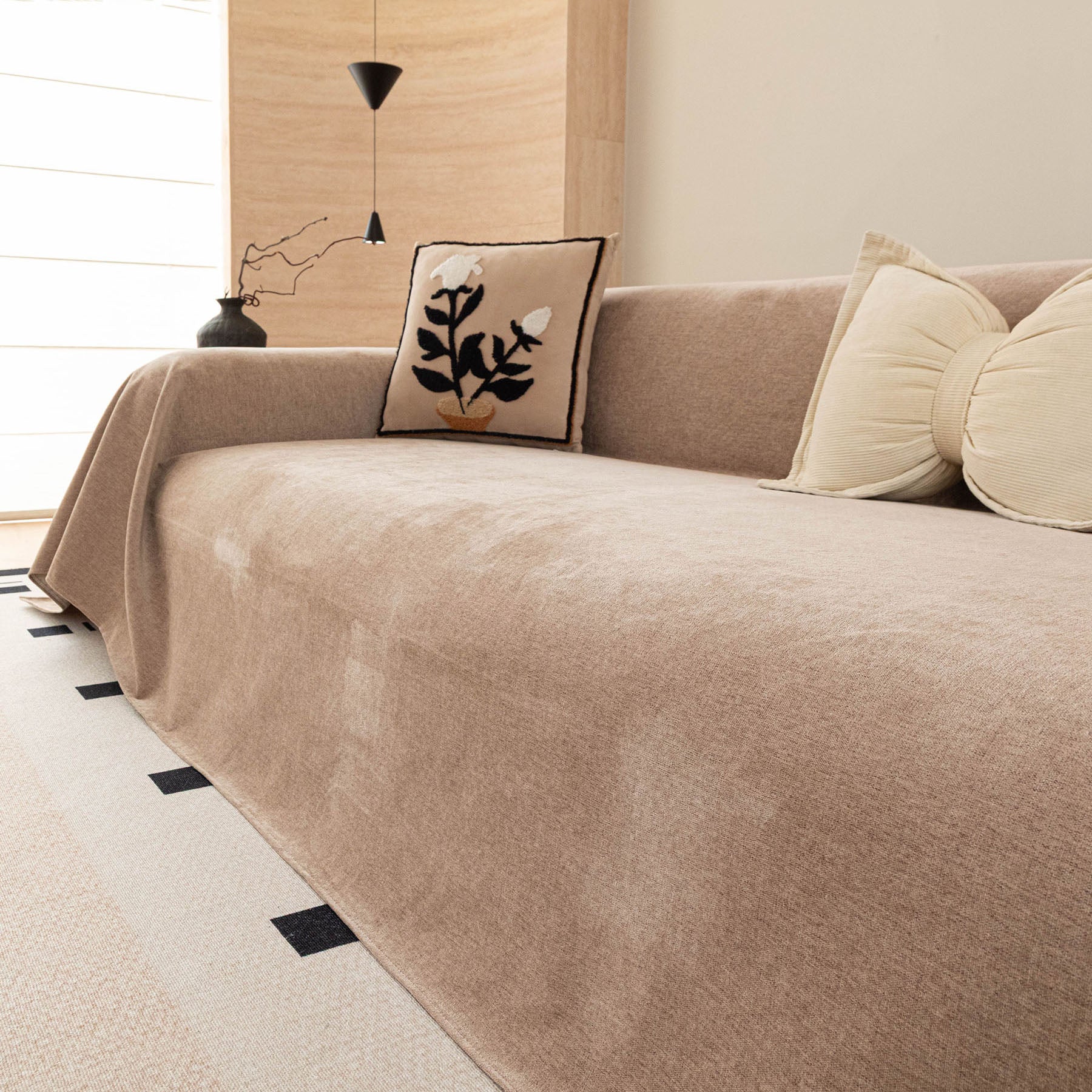 Luxury Pet Friendly Couch Cover, Non-Slip Furniture Protector Blanket for Pets, Kids