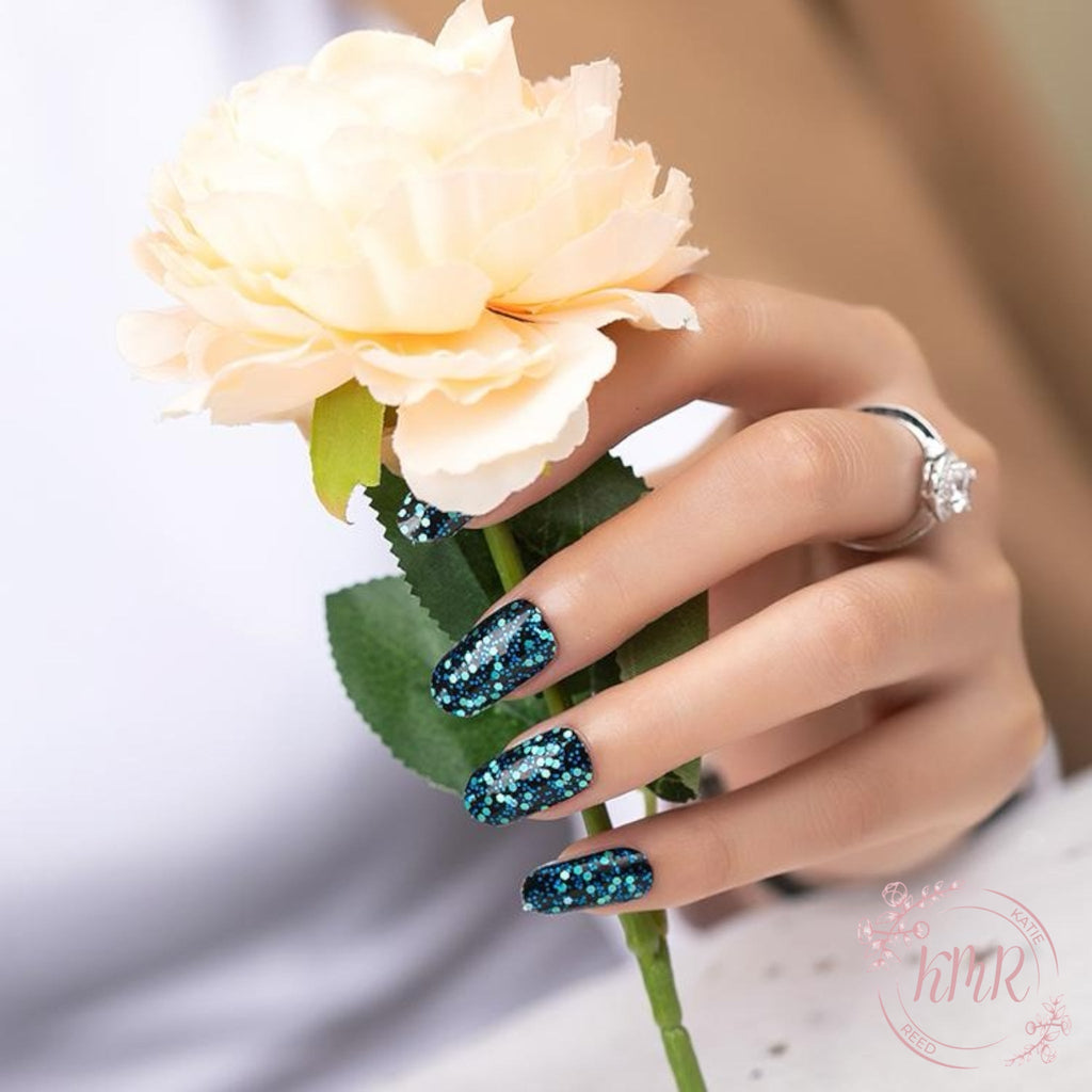 Garland Nail Wrap