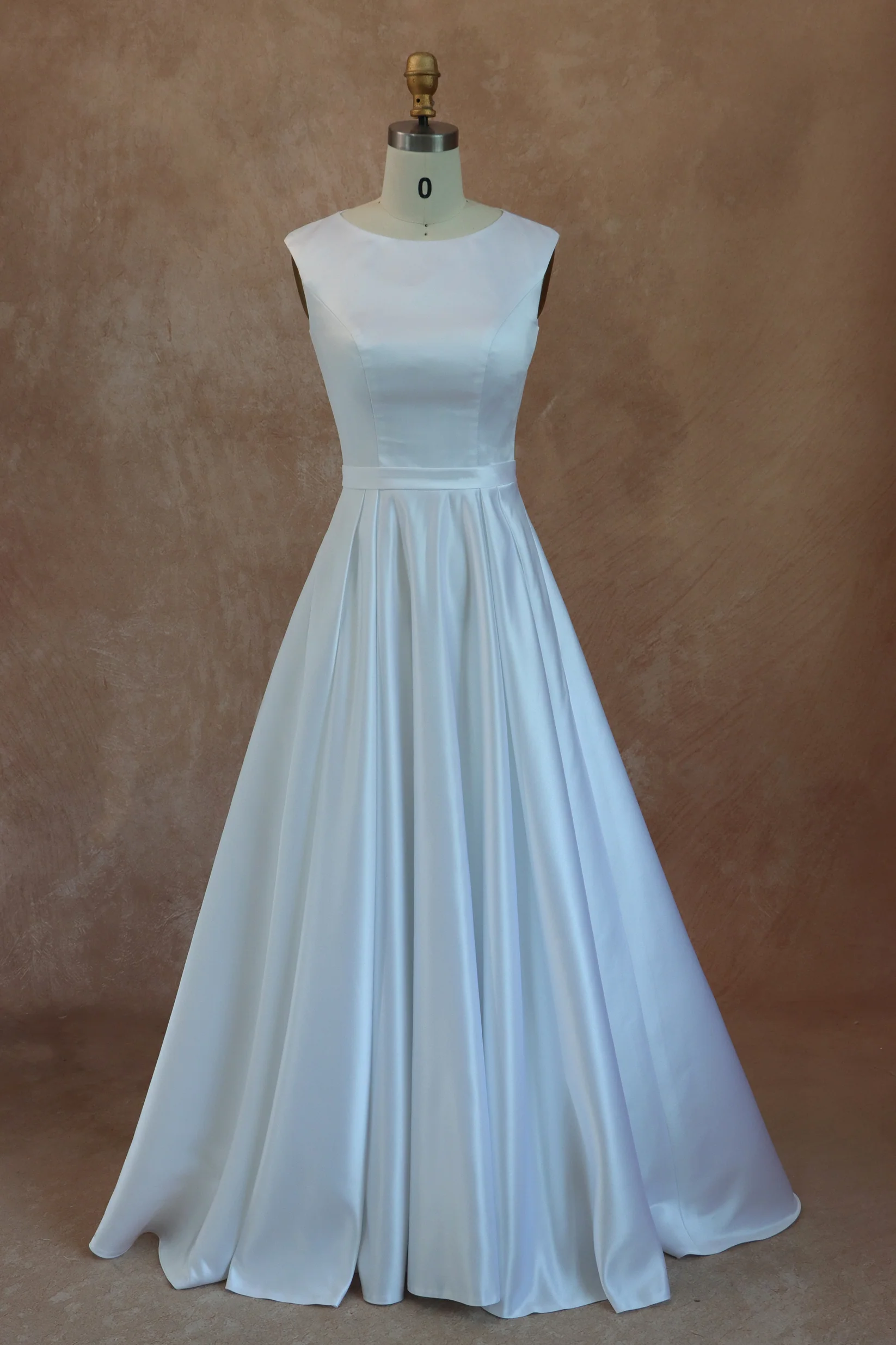 A-line Scoop-Neck Full Back Satin Wedding Dress