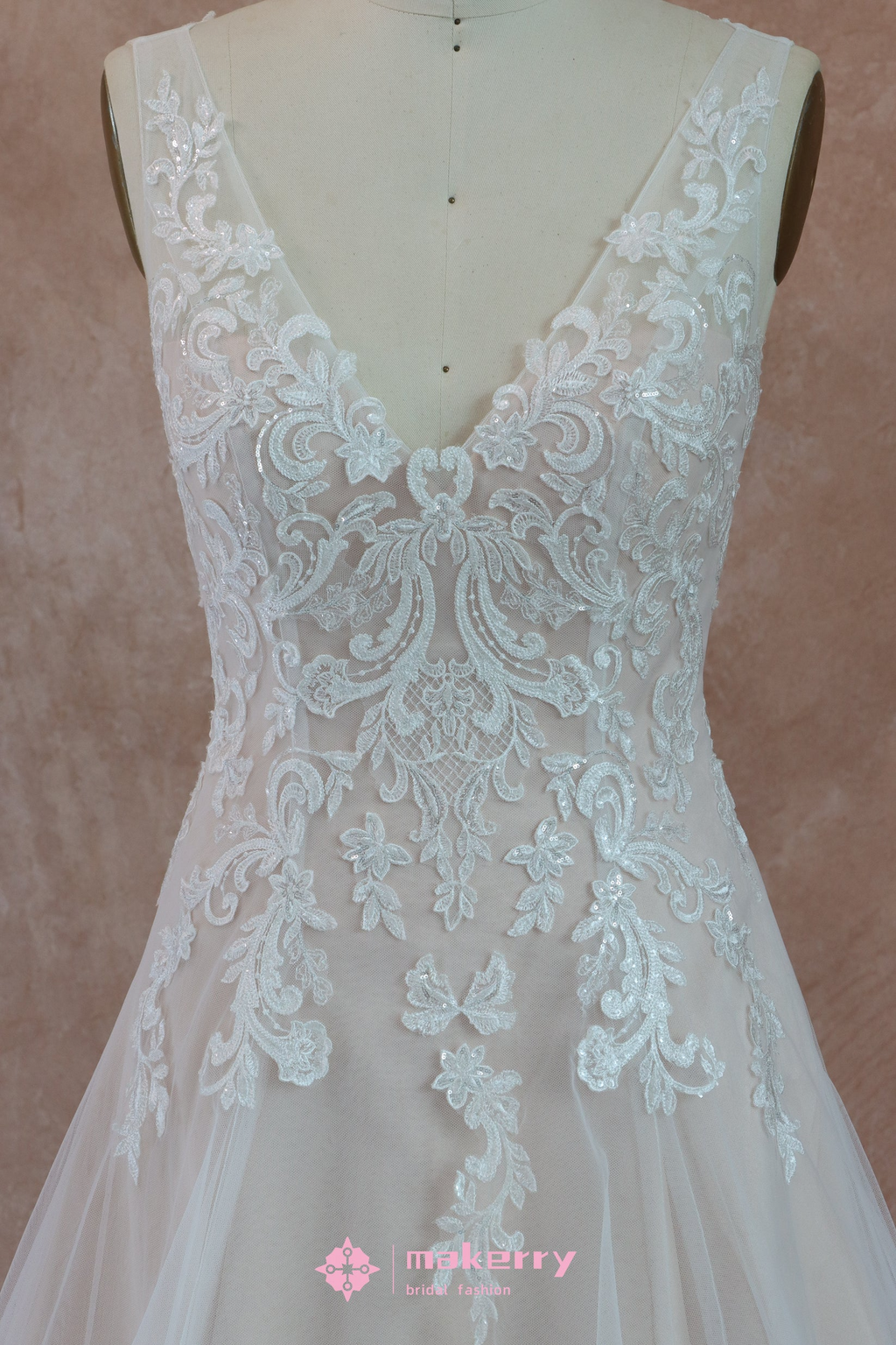 Ultra-romantic V-neck Heart-shape Back Wedding Gown-Size 10-image-2