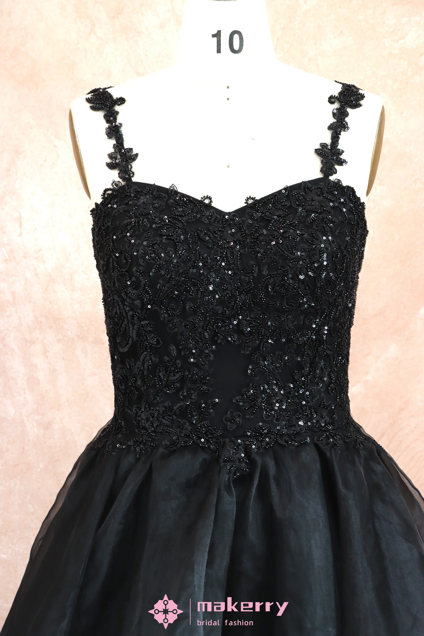 Black Beading Lace Bridal Gown With Ruffle Skirt