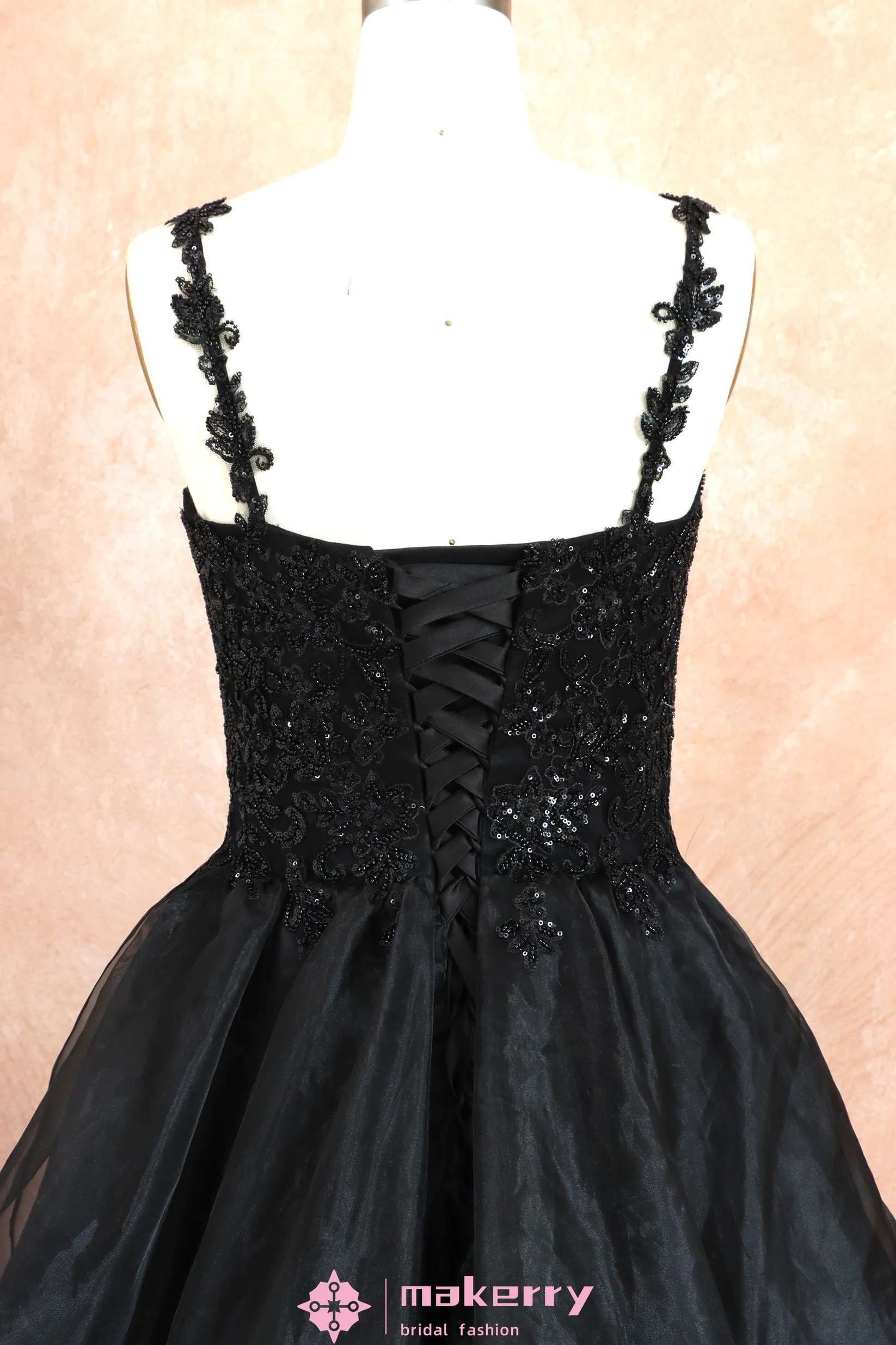 Black Beading Lace Bridal Gown With Ruffle Skirt