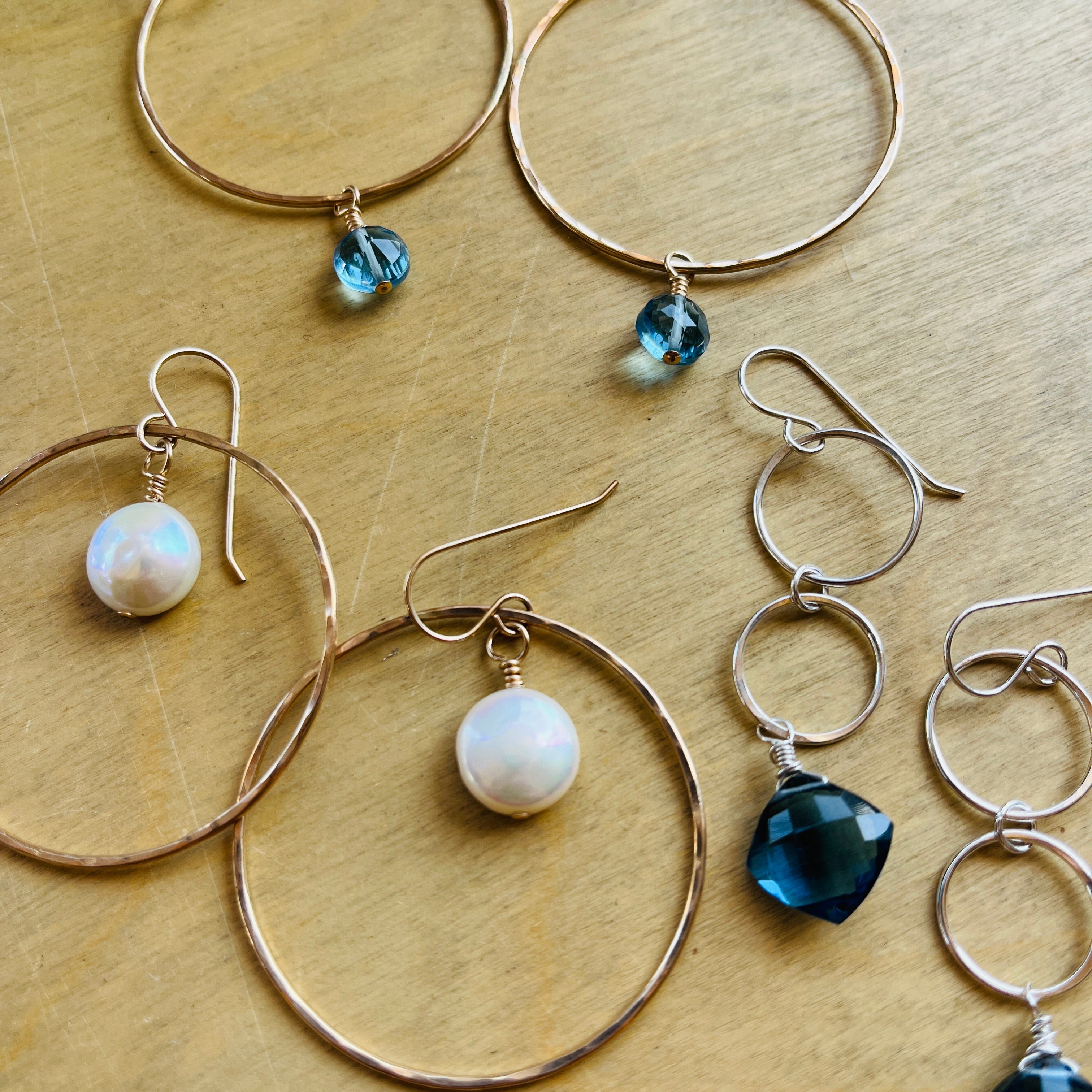COIN PEARL HOOP EARRINGS