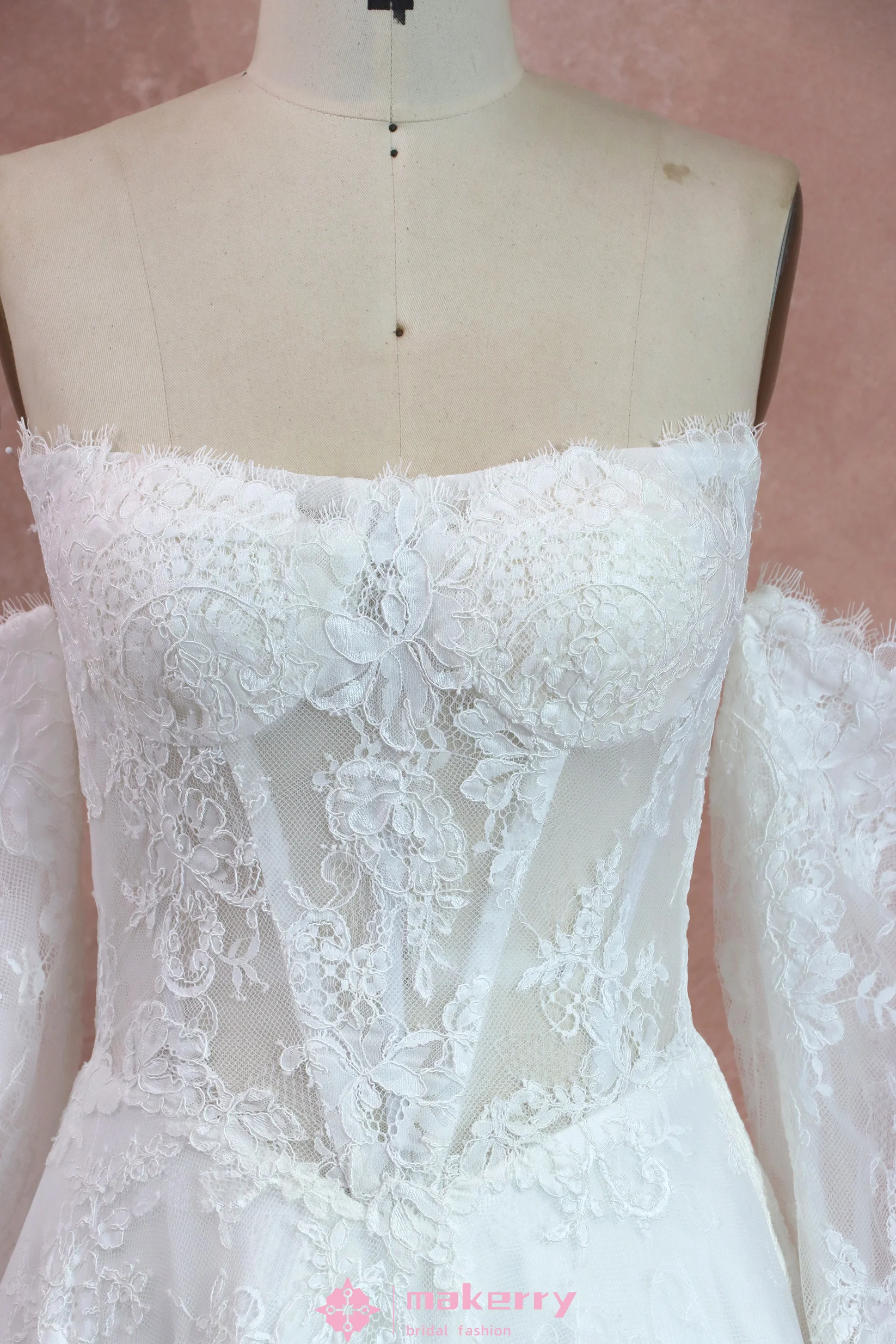 Romantic Vintage Lace Corset Wedding Dress with Off-Shoulder Sleeves