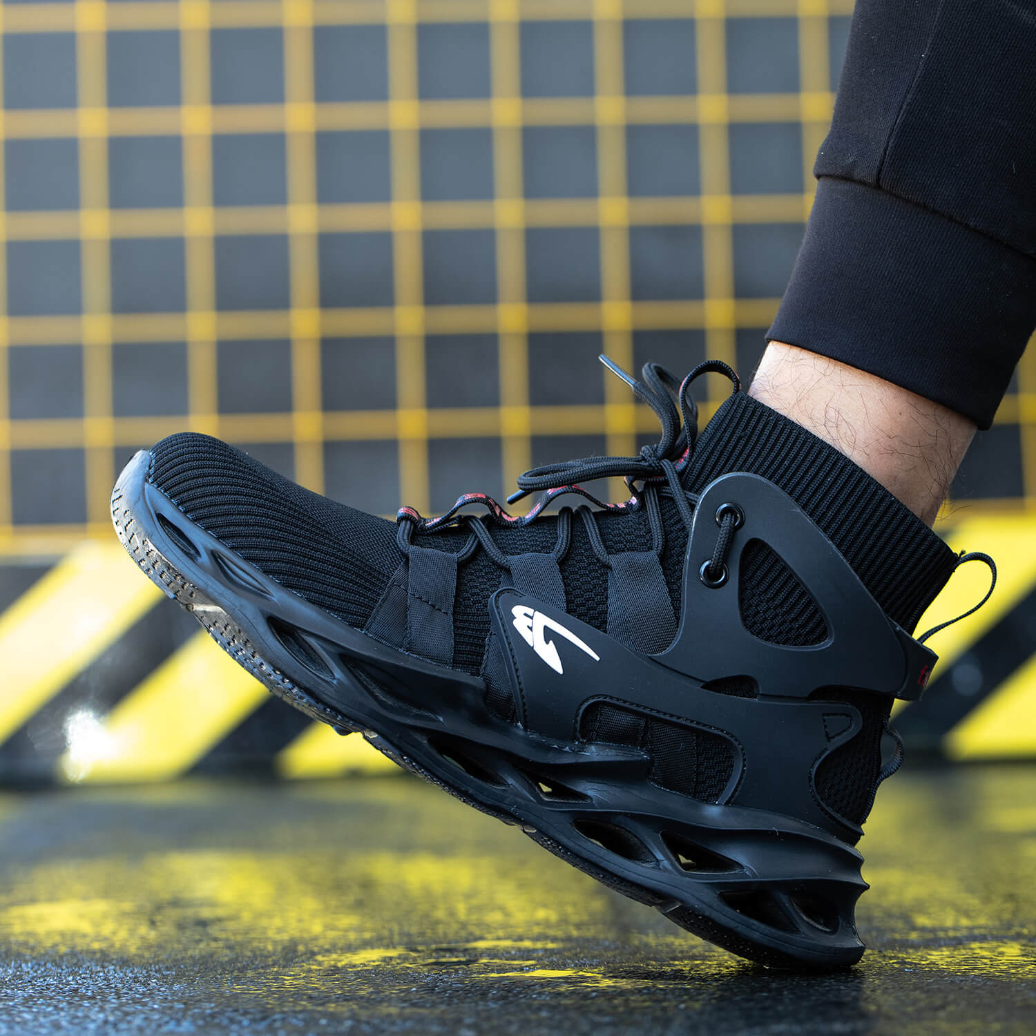 Maven Comfortable Steel Toe Safety Shoes