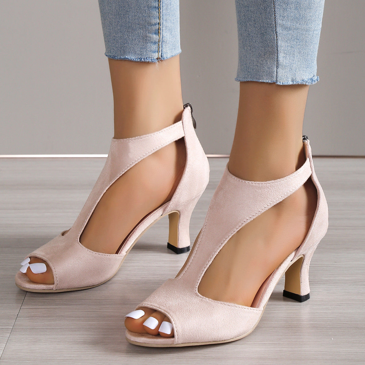 Chunky Heel Suede Fish Mouth Hollowed Sandals Women One Word Bag Heel Open Toed Roman Sandals