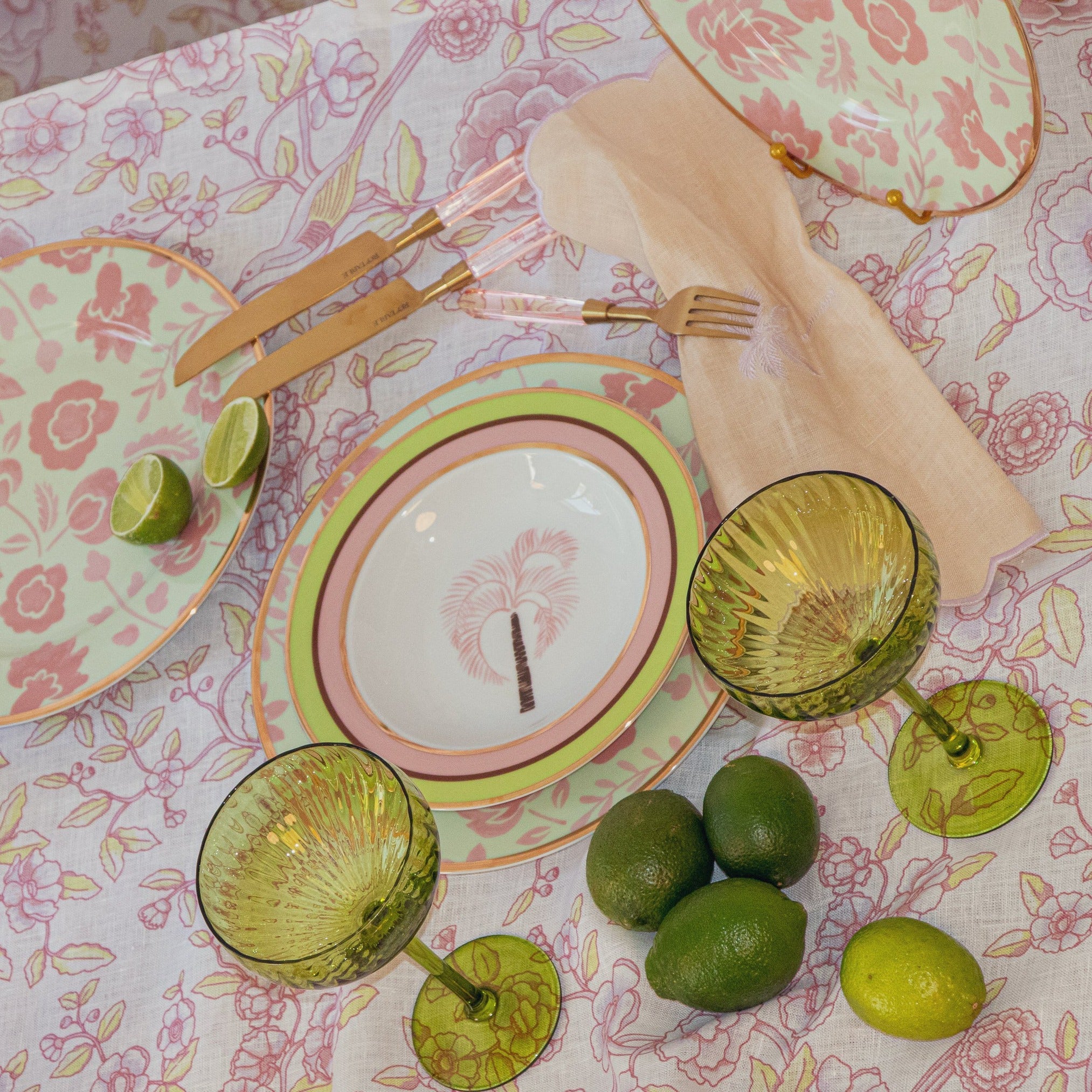 Pistachio & Lychee Palm Soup Bowl - Set of 4 (+1 Bonus Bowl)