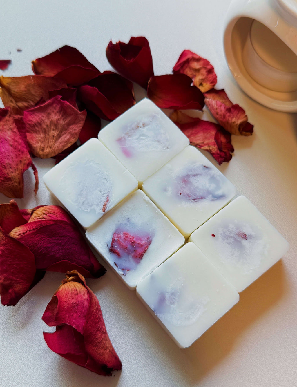Rose Petal Wax Melter Gift Set – Ceramic Burner, Tealight & Soy Wax Melts
