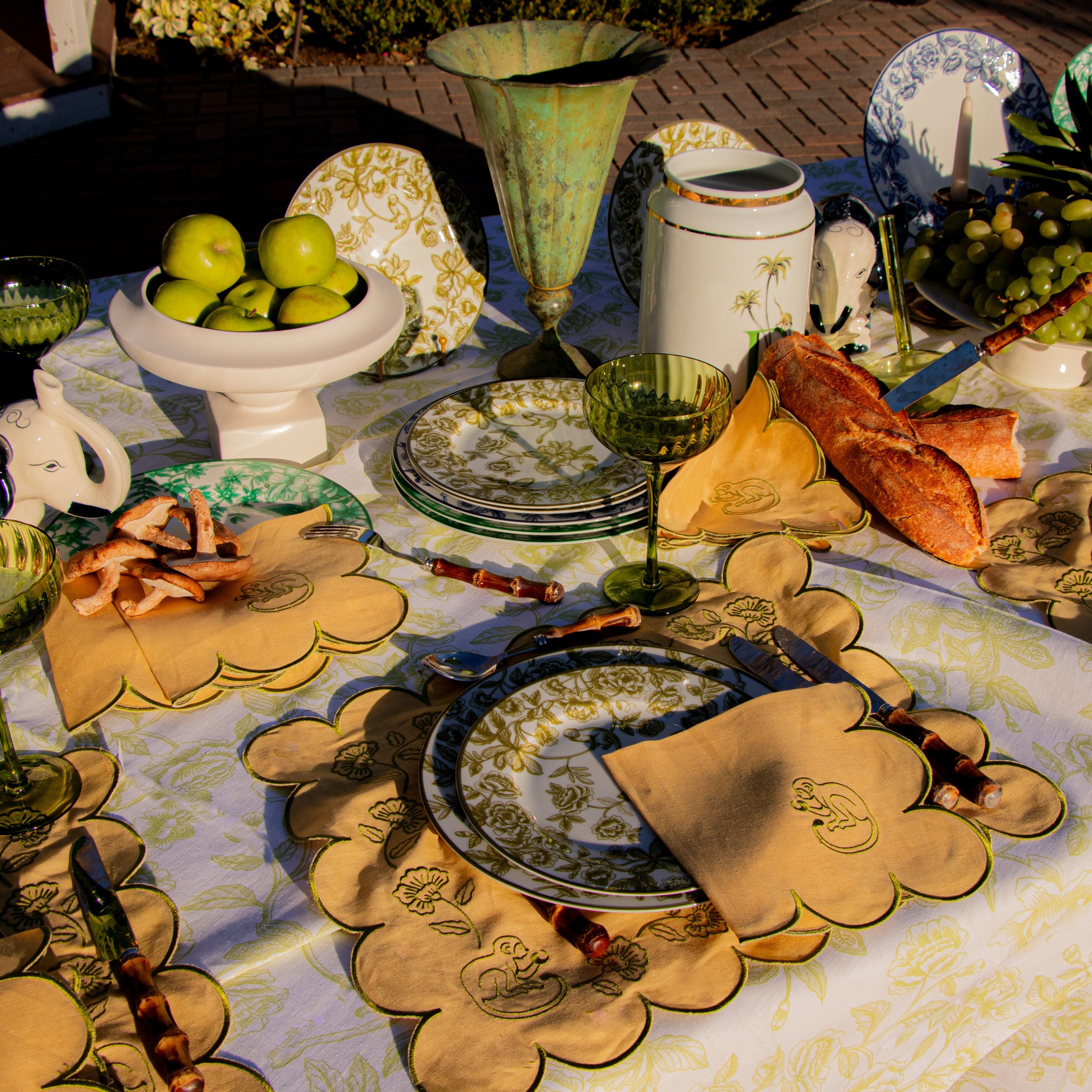 Sunlit Moss Napkin - Set of 4
