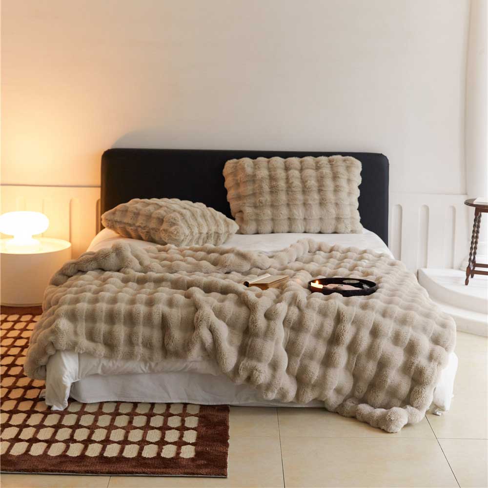 Toscana Super+ Soft & Comfortable Plush Bed Throw Blanket | 3CARATS