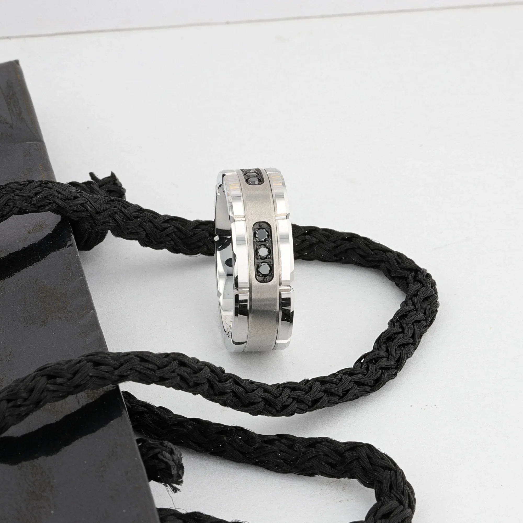 VALOR Grooved Tungsten Ring with Silver Inlay & Black Diamonds - 8mm