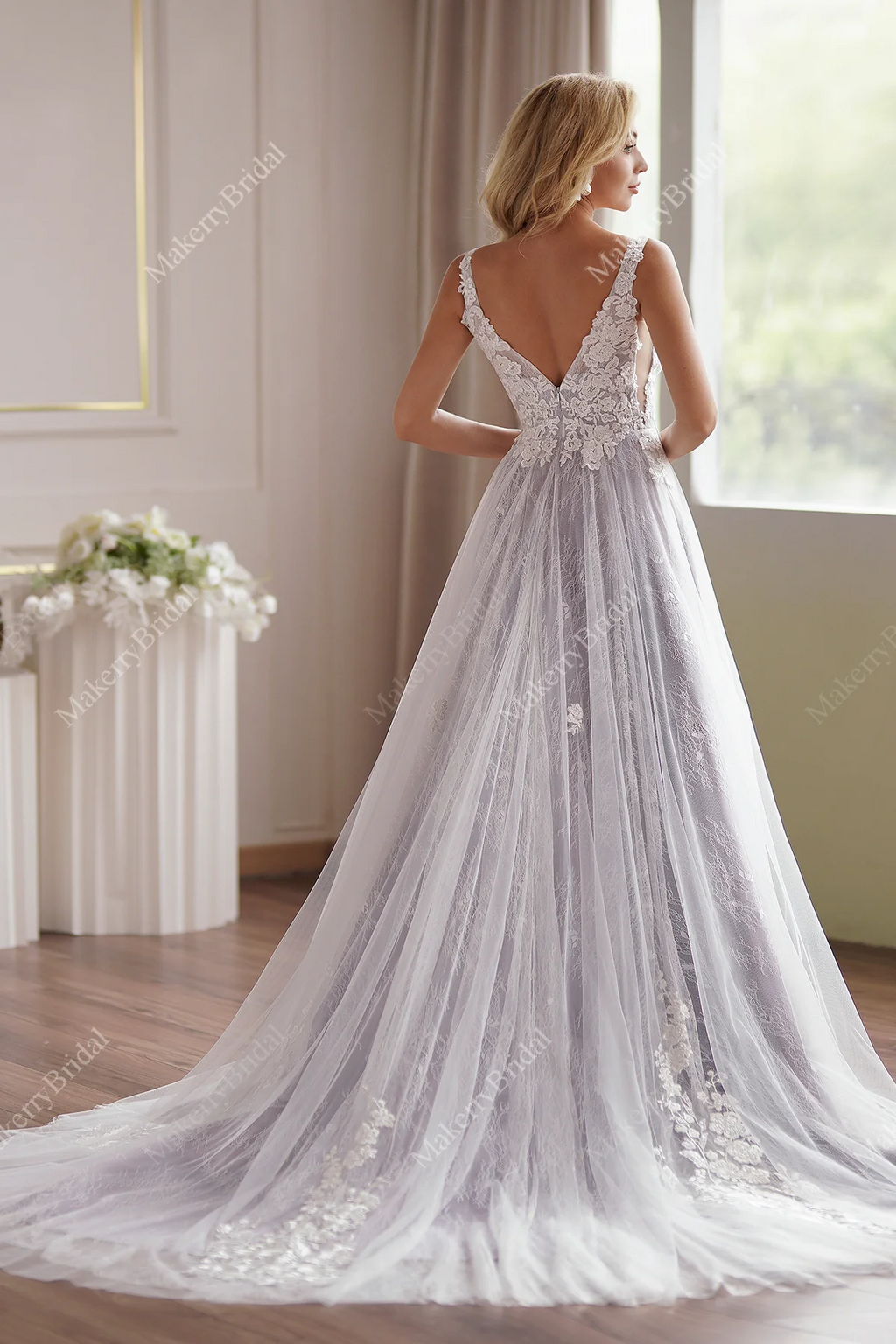 Lavender Plunging-V Beaded Lace Wedding Dress-Size 4-image-2