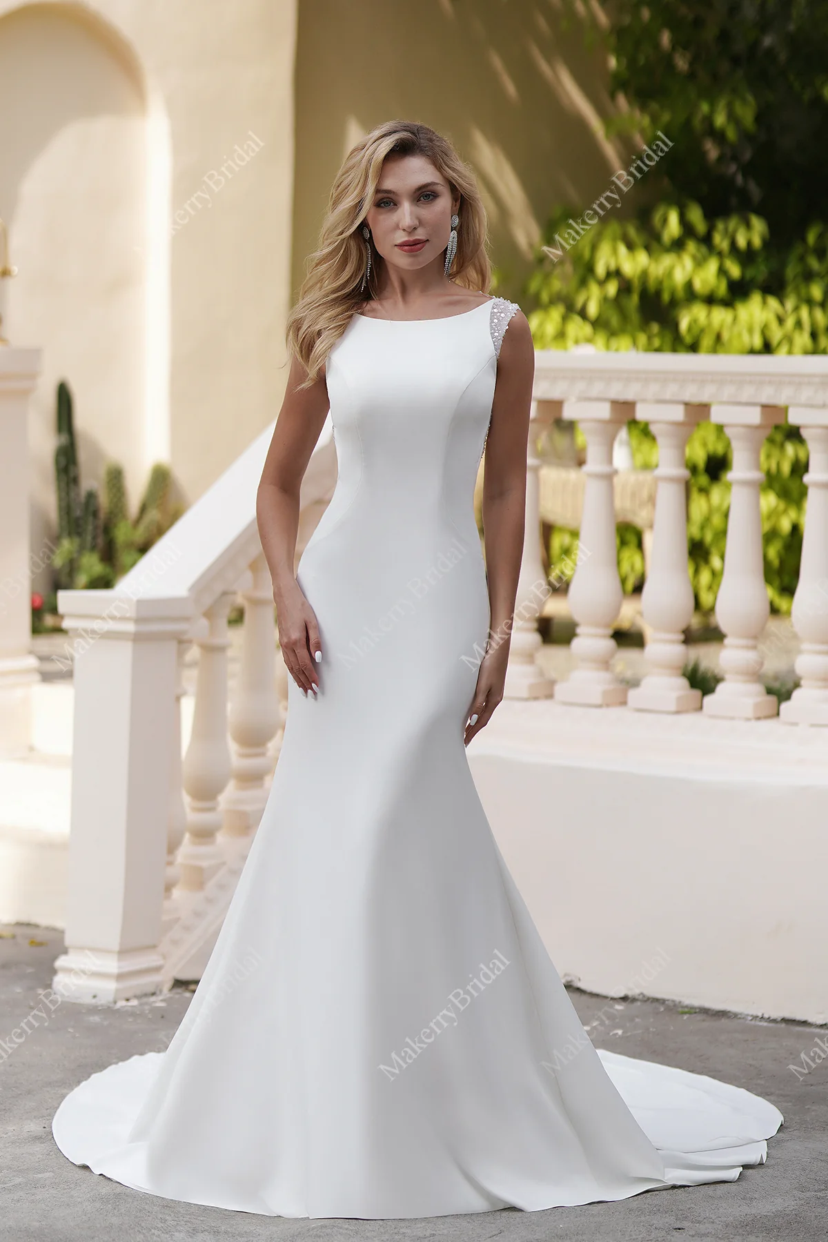 Simple Crepe Wedding Dresses With Beaded Backless