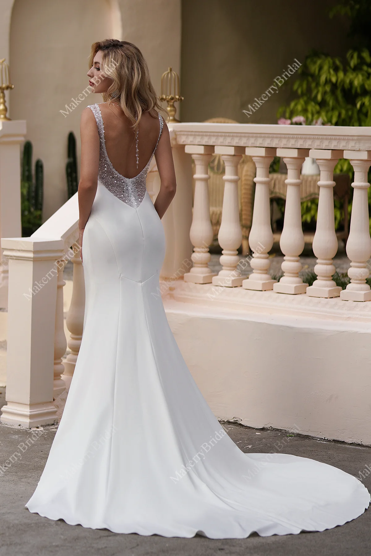 Simple Crepe Wedding Dresses With Beaded Backless