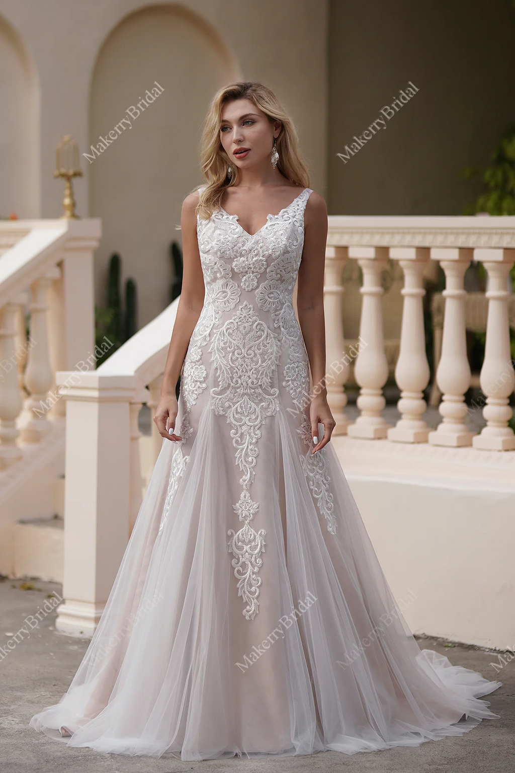 Scalloped Pink Nude Lace V-neck Godet Mermaid Bridal Gown-Size 4-image-4