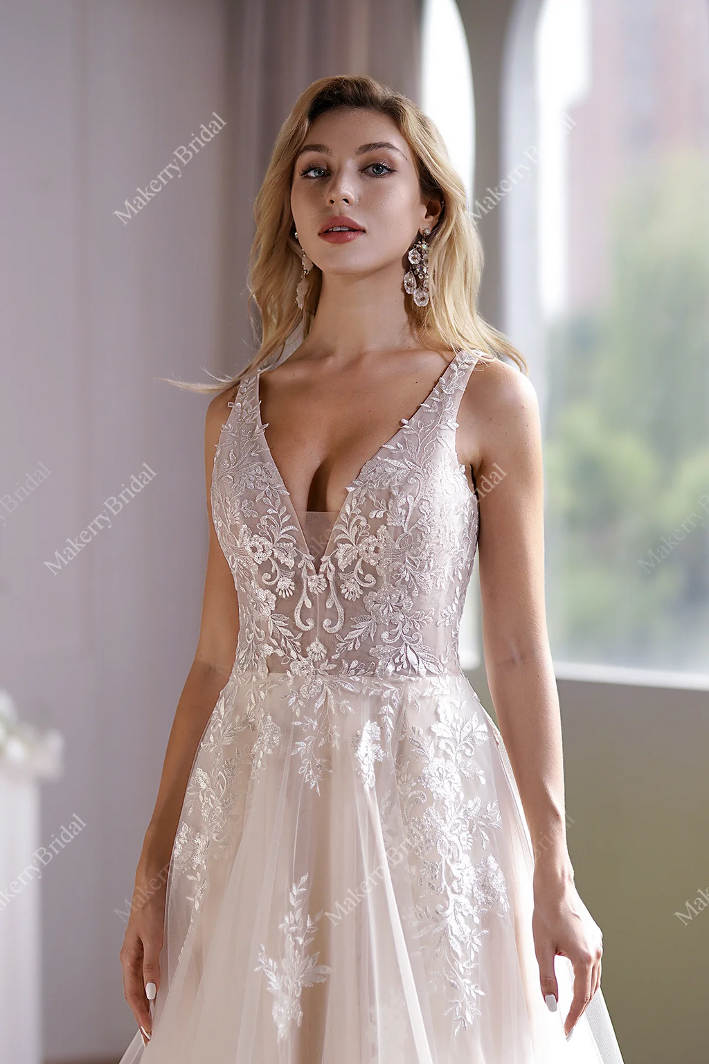 Ball Gown With A Sleeveless Bodice And A V-Neck Neckline