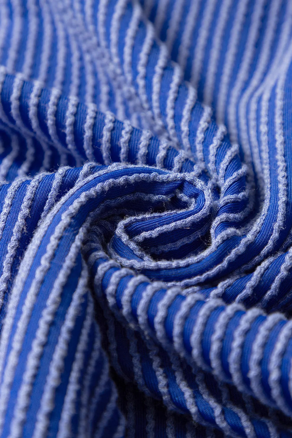 Exposed Stitching Textured Knit T-shirt