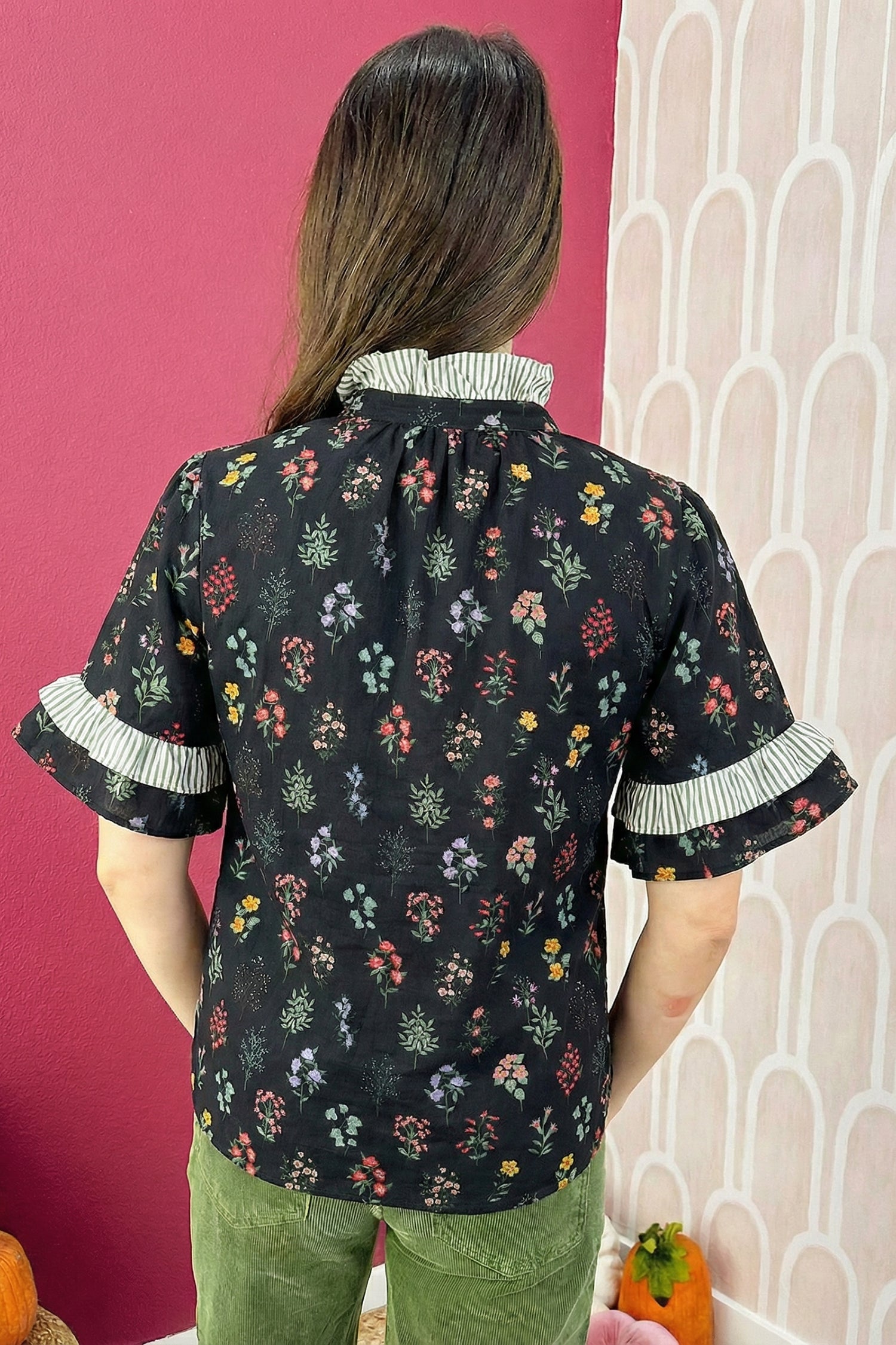 Floral Contrast Frill Trim Short Sleeve Shirt