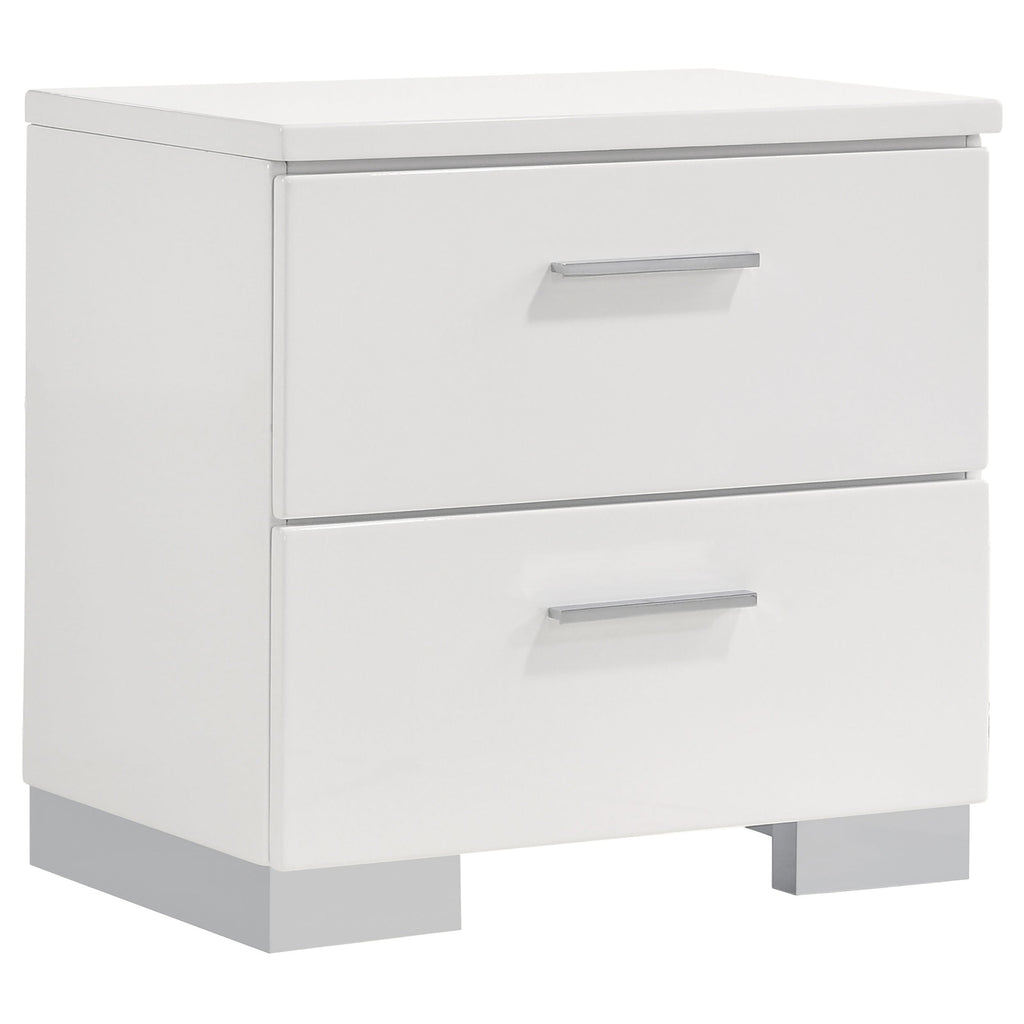 Fillmore White 5-piece Eastern King Bedroom Set