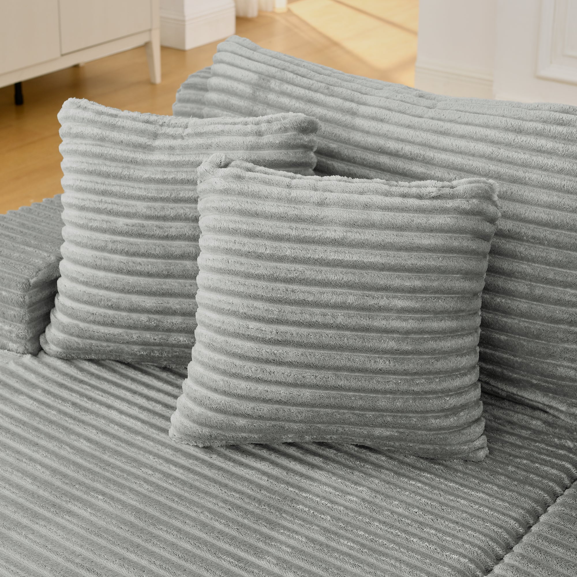 Two-seater lazy sofa lounge chair,Compressed sofa no assembly required, made of velvet fabric, fluffy modern lounge chair, used for indoor living rooms and bedrooms-Gray