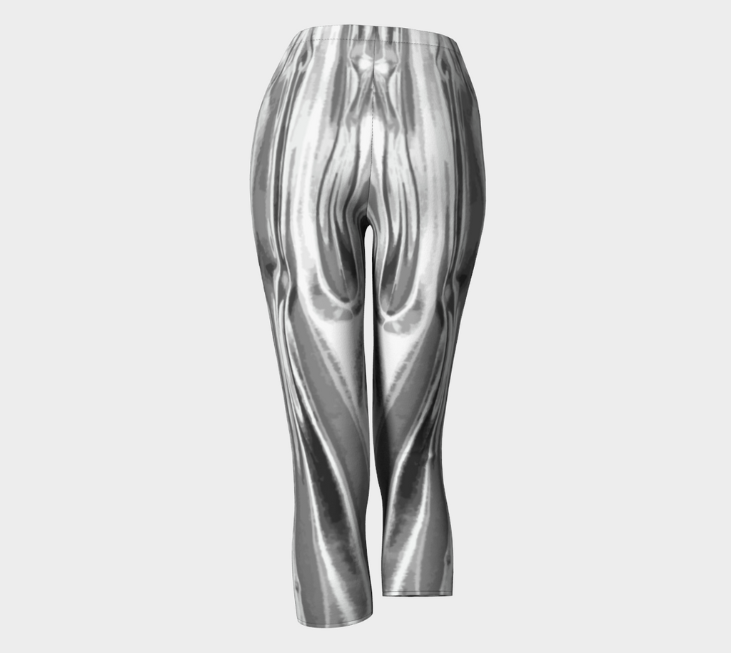 Women's Molten Silver Capri Yoga Leggings