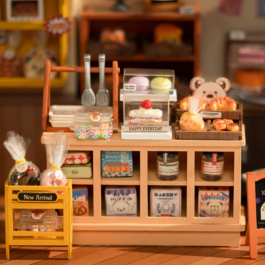 Rolife Becka's Baking House DIY Miniature Dollhouse – 3D Wooden Craft Kit