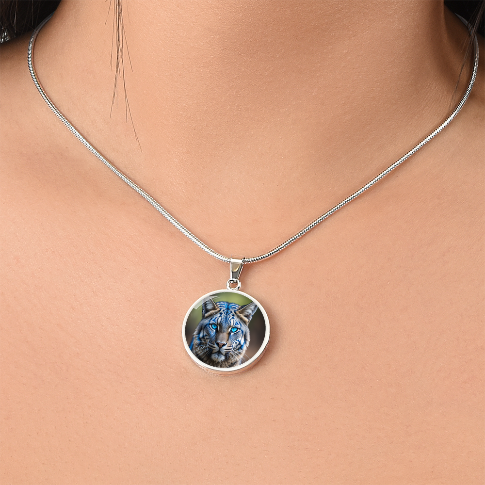 Blue Eyed Wildcat Round Graphic Luxury Necklace