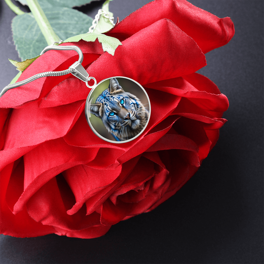 Blue Eyed Wildcat Round Graphic Luxury Necklace