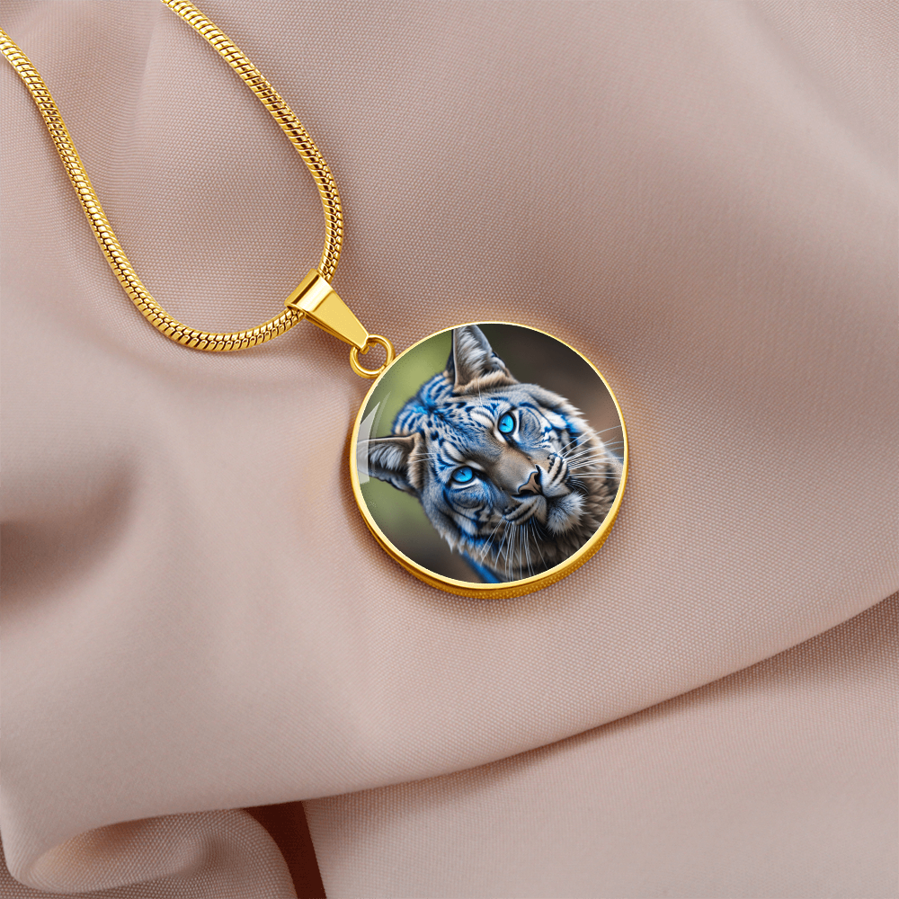 Blue Eyed Wildcat Round Graphic Luxury Necklace