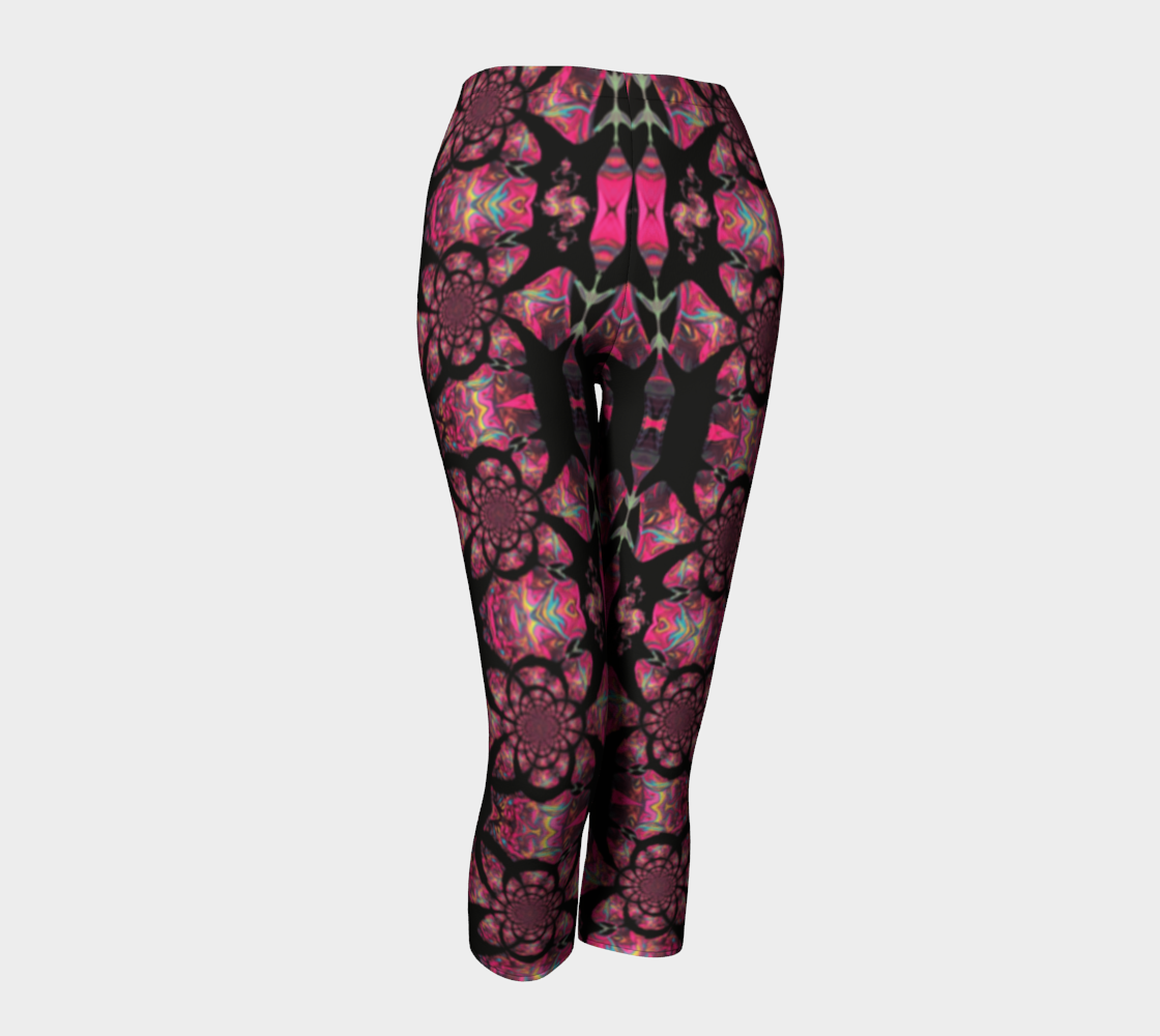 Pink Paisley Pattern Compression Capri Leggings