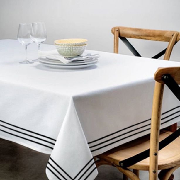 Triple Embroidery Border Sateen Cotton Solid Table Cloth
