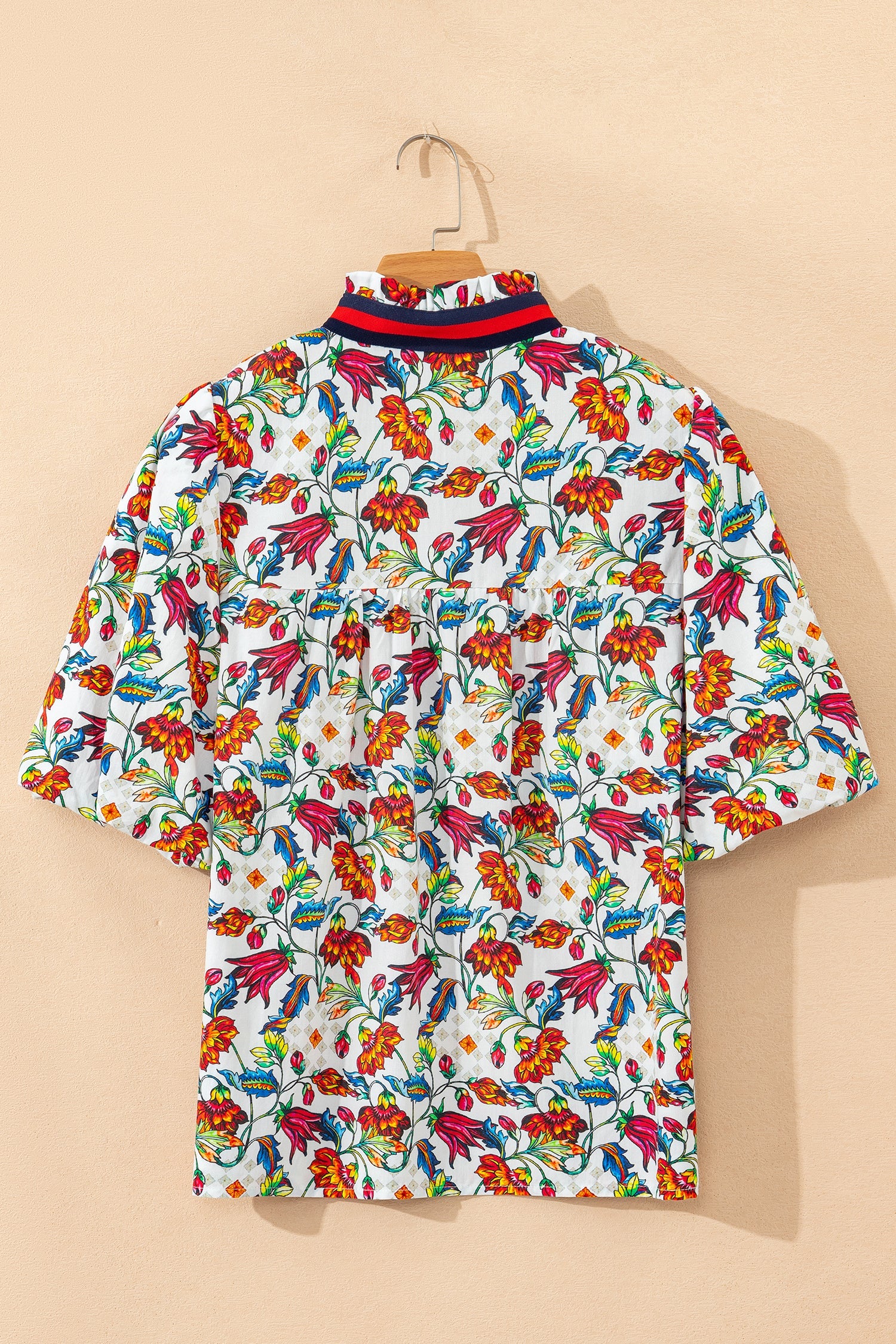 Floral Contrast V-Neck Puff Sleeve Blouse