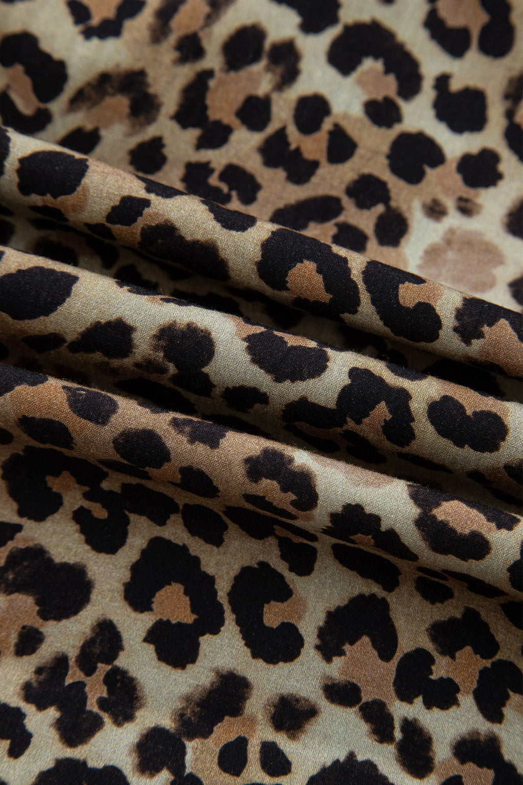 Leopard Contrast Stripe V-Neck Shirt