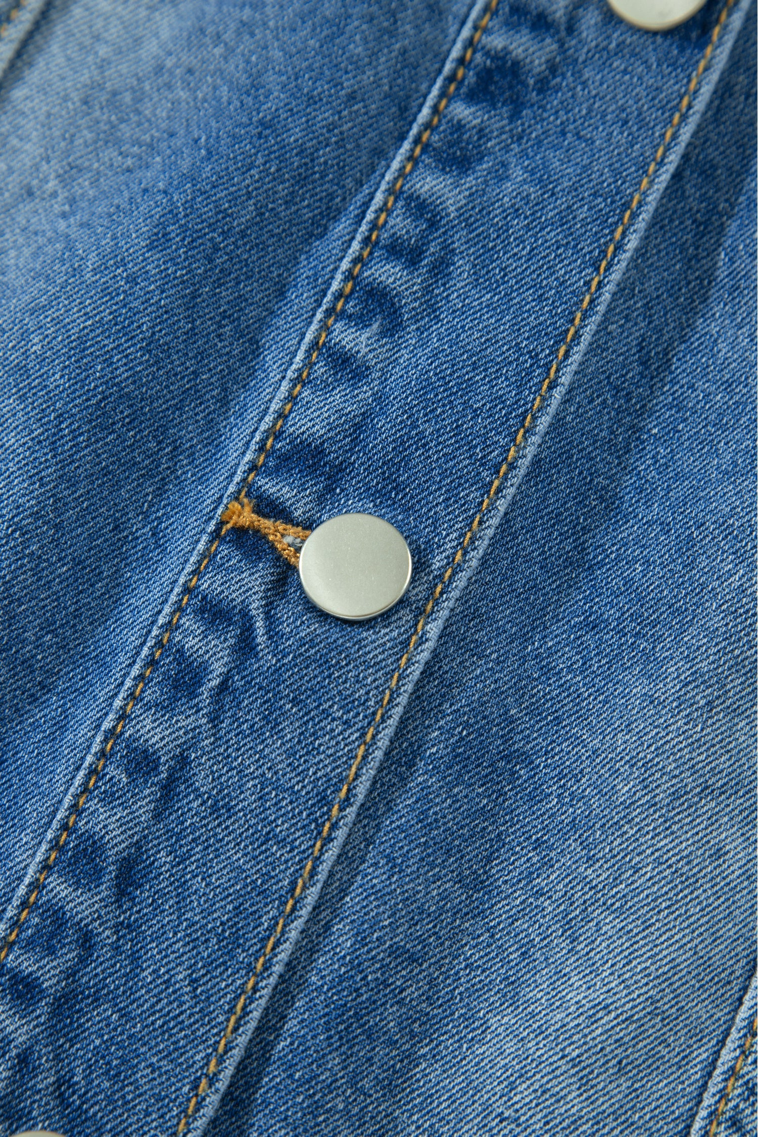 Denim Raw Edge Short Sleeve Ruffle Hem Jacket