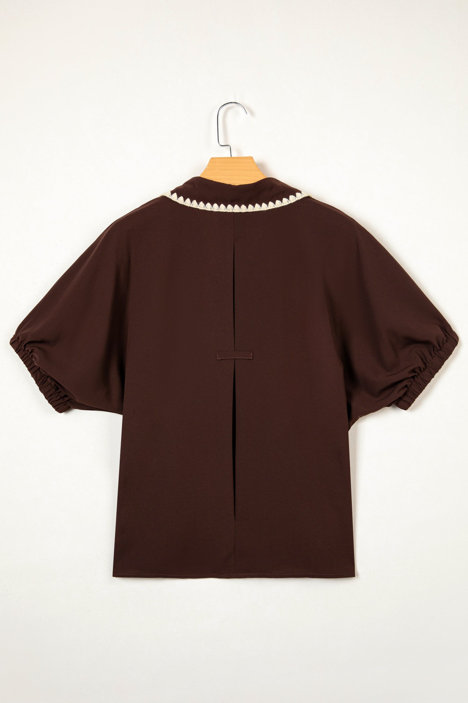 Contrast Trim Button V-Neck Short Sleeve Blouse
